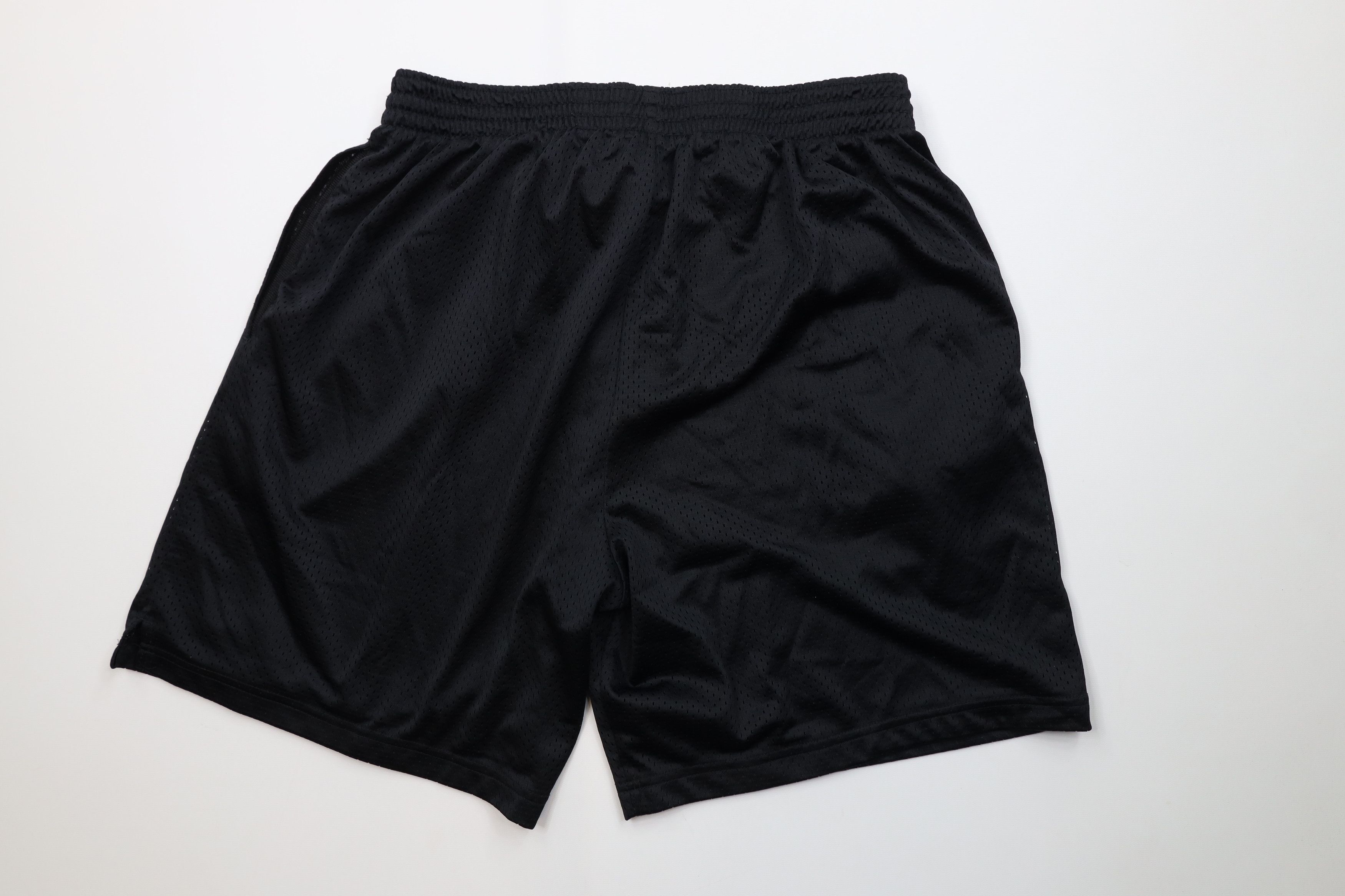 Vintage Vintage Y2K Streetwear Above Knee Gym Basketball Shorts Size US 34 / EU 50 - 8 Thumbnail