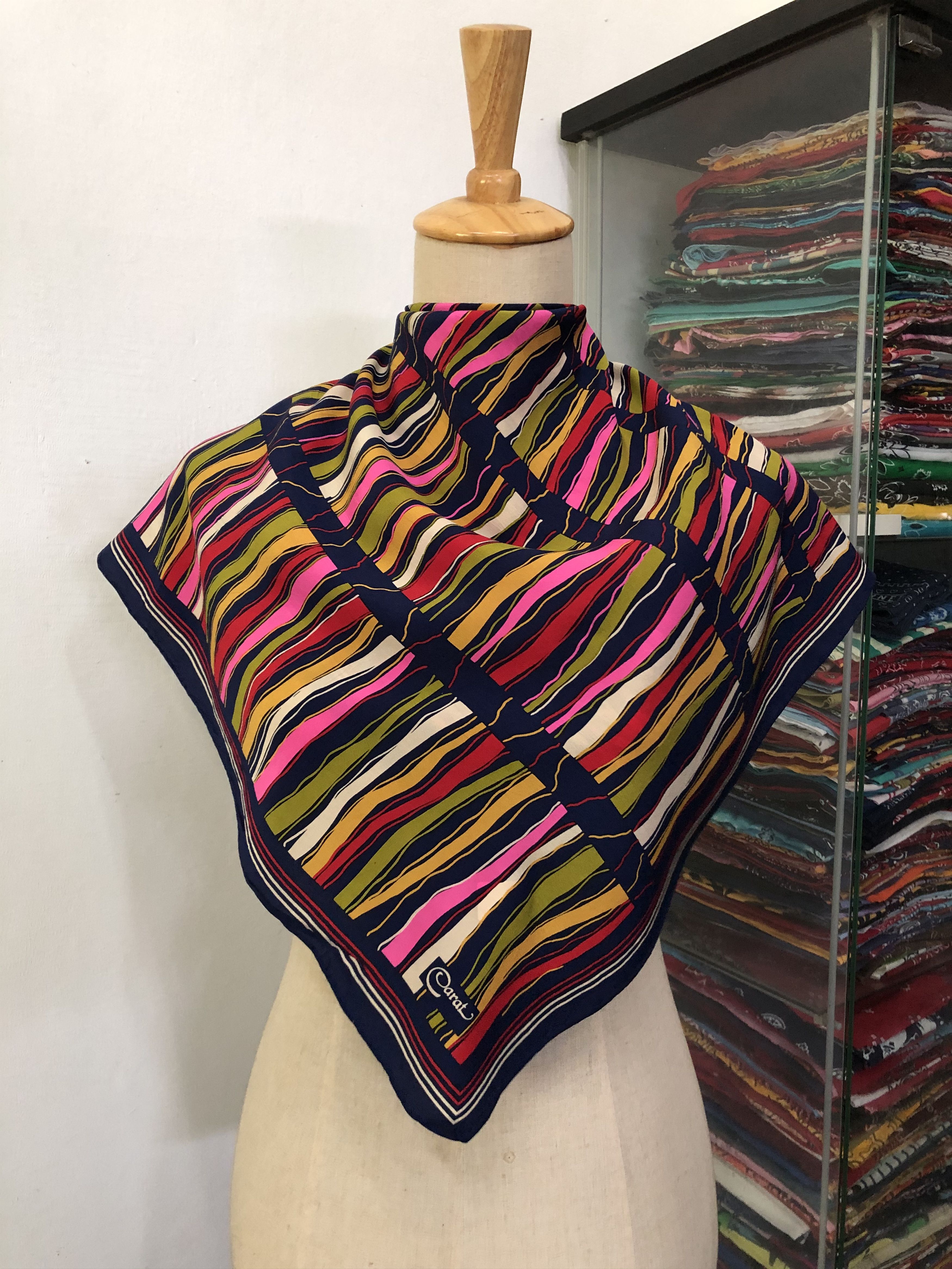 Vintage Vintage Silk Scarf Size ONE SIZE - 1 Thumbnail