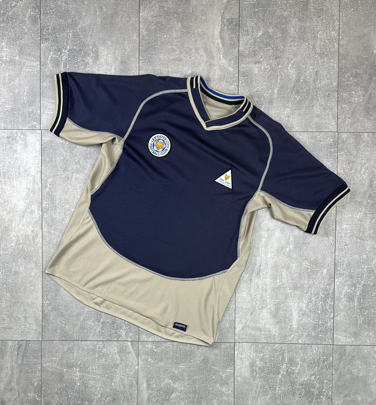 Le Coq Sportif Le Coq Sportif Leicester City 2004/05 Away 120TH Jersey Size US M / EU 48-50 / 2 - 2 Thumbnail