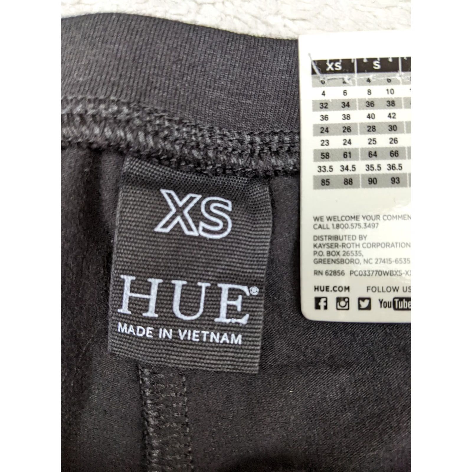 Vintage HUE Legging Womens XS Black Skinny Pants Dark Pull On Lounge Low Rise Size 28" / US 6 / IT 42 - 4 Thumbnail