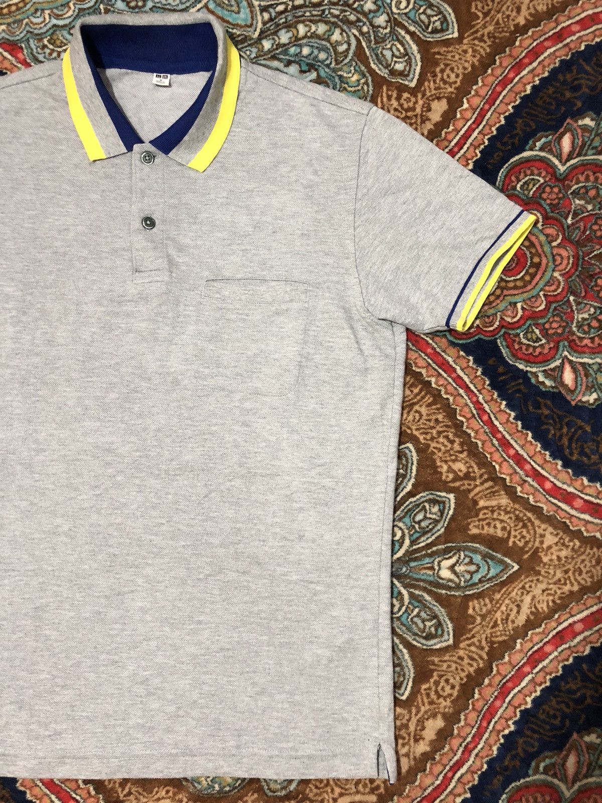 Uniqlo TSHIRT UNIQLO Size US M / EU 48-50 / 2 - 2 Thumbnail