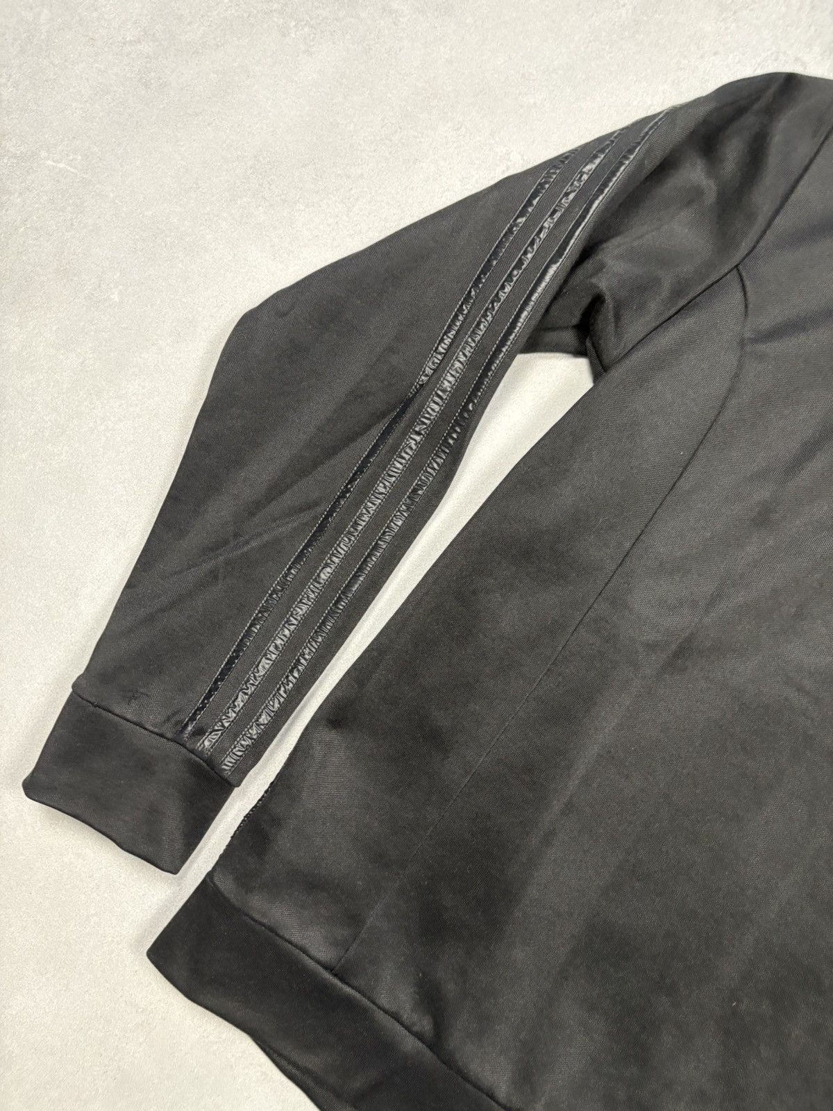 Adidas Vintage Adidas Originals Black Track Jacket Trefoil Zip Up M Size US M / EU 48-50 / 2 - 17 Thumbnail