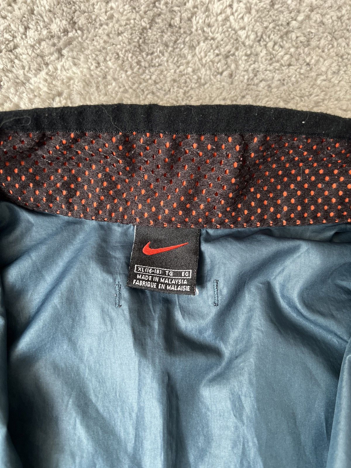 Nike × Vintage NIKE VINTAGE BASIC LOGO STREETWEAR JACKET Size US L / EU 52-54 / 3 - 9 Thumbnail