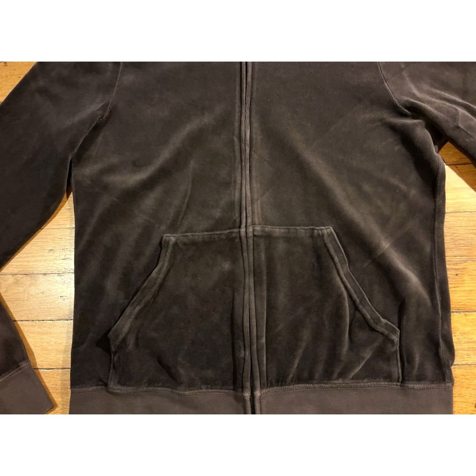 Juicy Couture VINTAGE Juicy Couture Velour Hoodie Women’s XL Brown Full Zip Hooded Pockets 90s Designer Logo Womens Size XL / US 12-14 / IT 48-50 - 3 Thumbnail