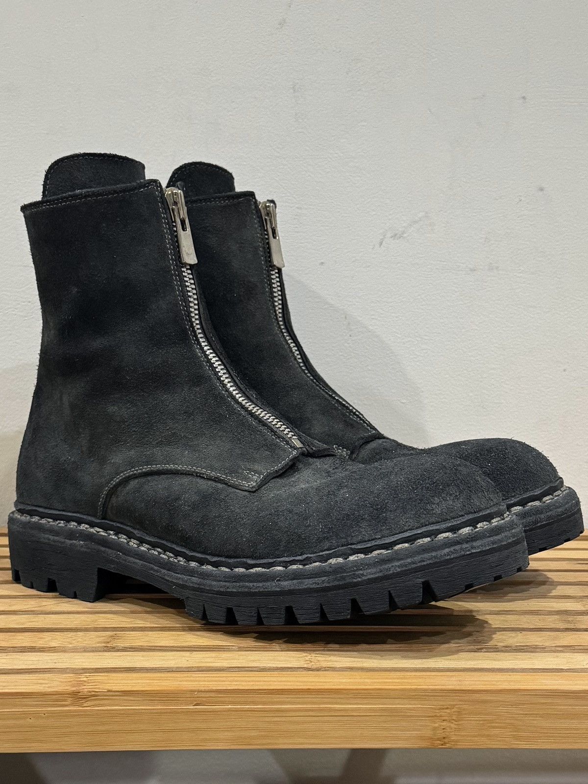 Undercover GR06FRV_N Big Daddy Boots Charcoal 40 | Grailed