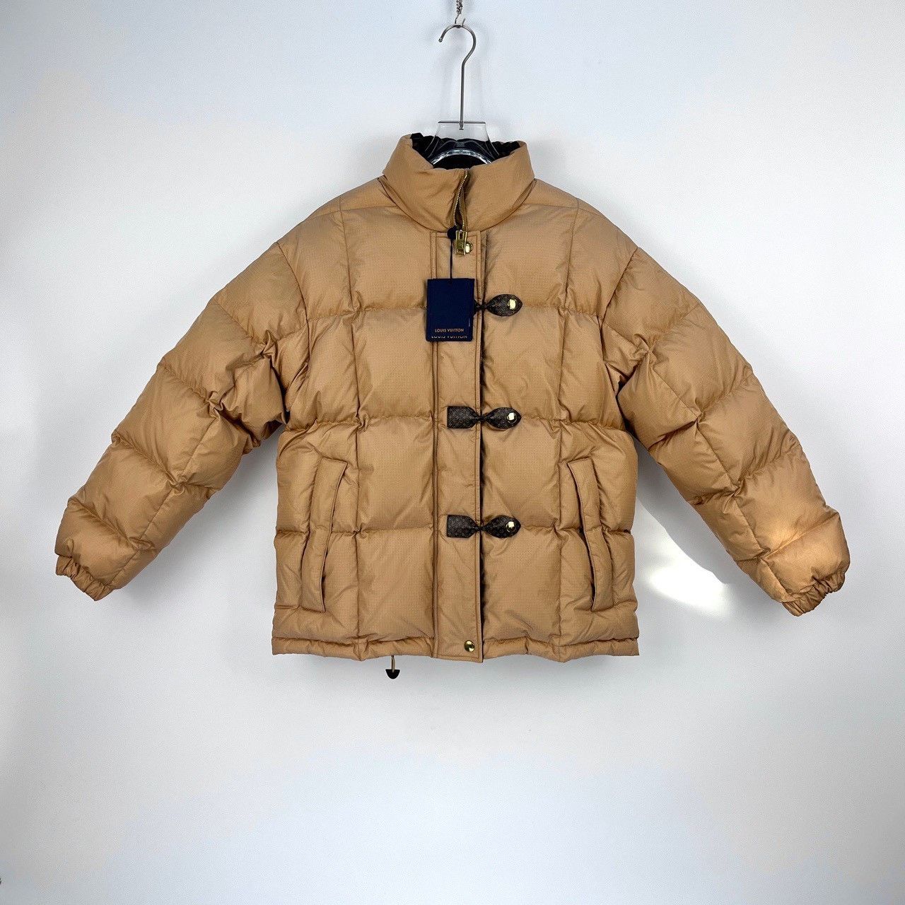 Louis Vuitton Louis Vuitton Brown classic leather logo button down jacket Size US S / EU 44-46 / 1 - 3 Thumbnail