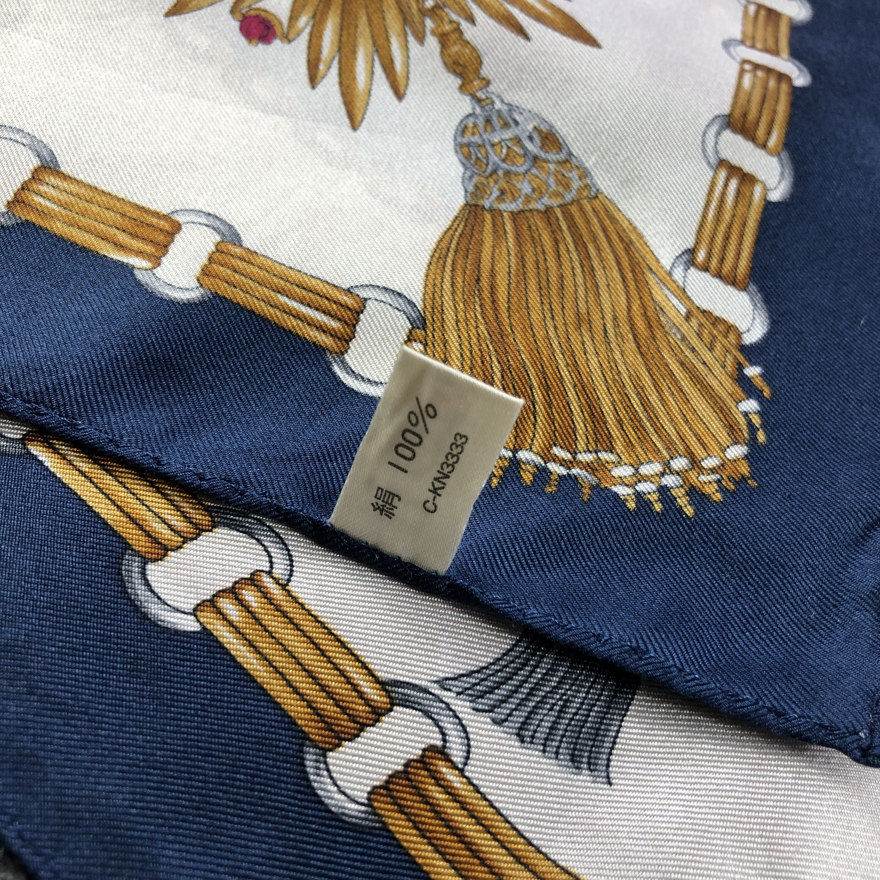 Vintage Unknown Luxury Design Silk Scarf M1074 Size ONE SIZE - 4 Thumbnail