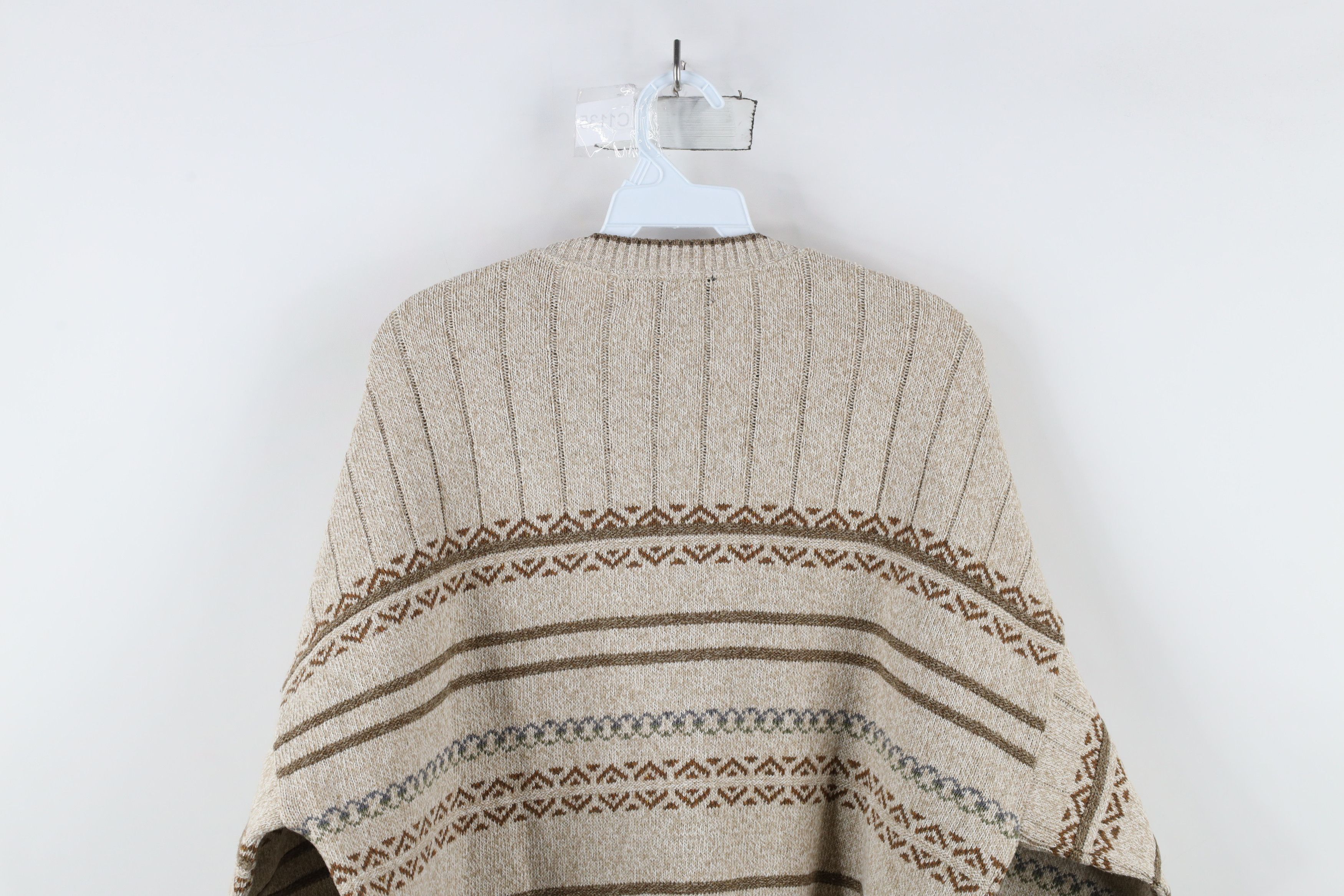 Vintage Vintage 90s Streetwear Fair Isle Knit V-Neck Sweater USA Size US L / EU 52-54 / 3 - 6 Thumbnail
