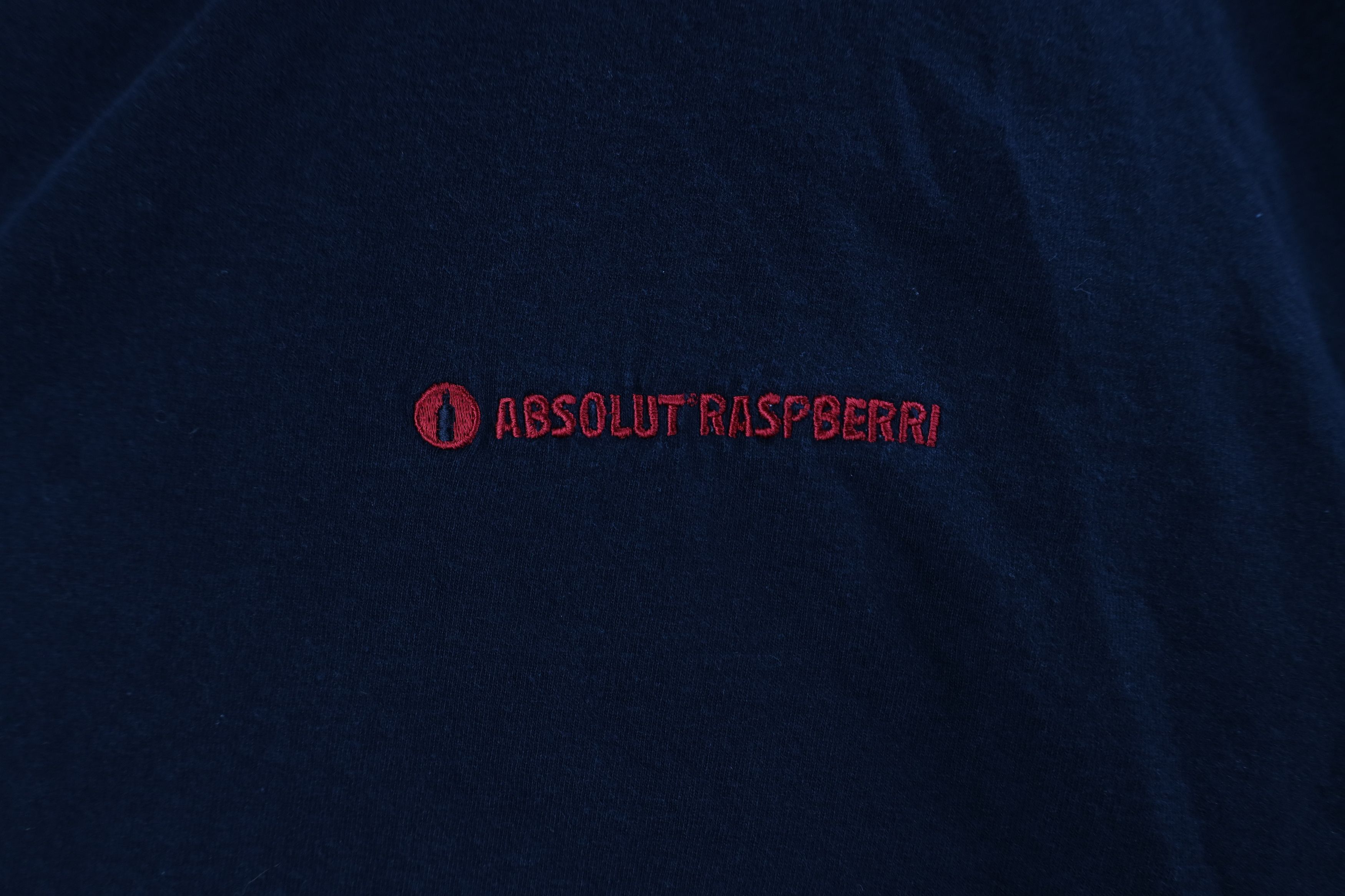 Vintage Vintage 90s Streetwear Absolut Vodka Raspberri T-Shirt Black Size US XXL / EU 58 / 5 - 4 Thumbnail