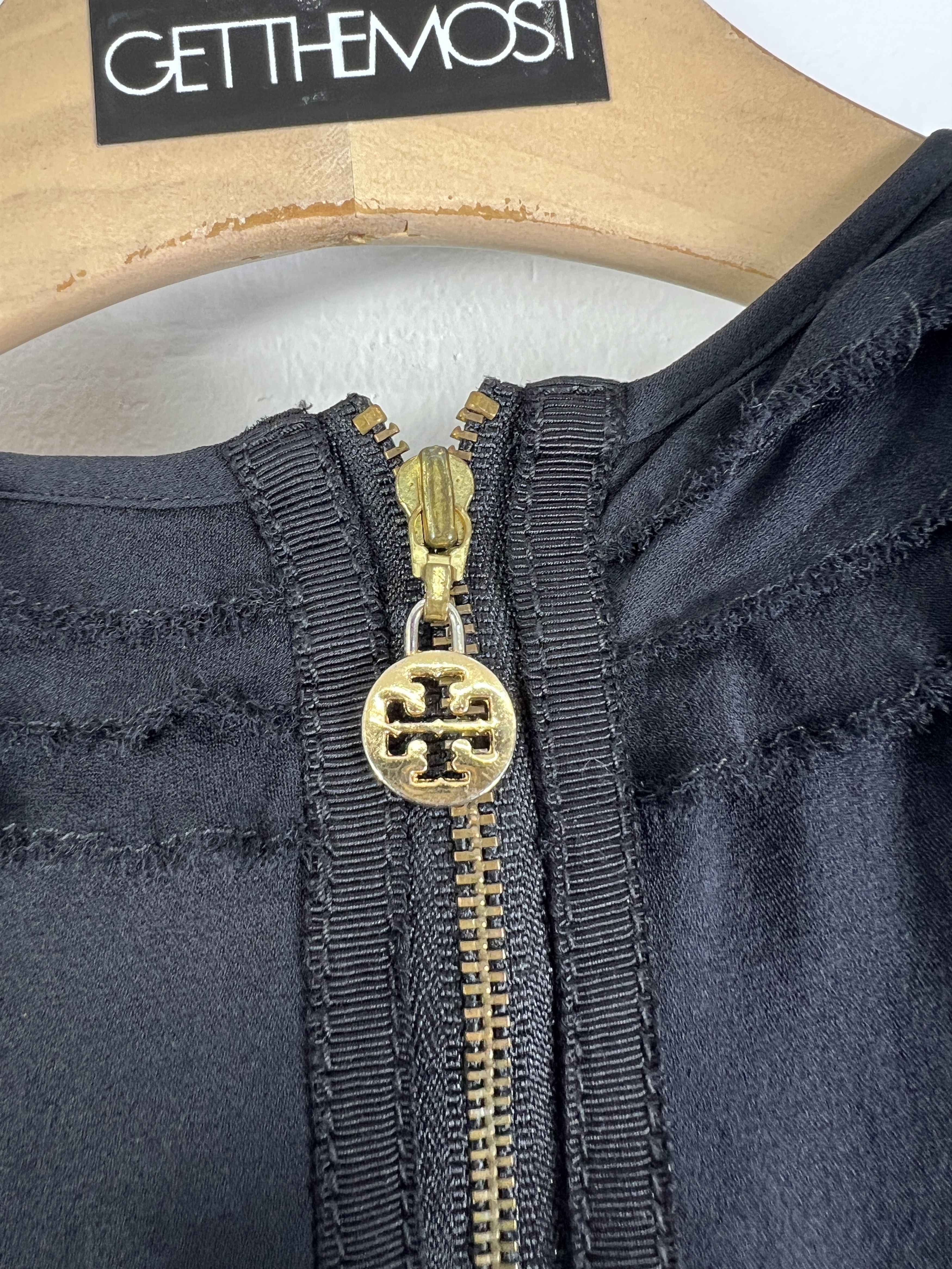 Tory Burch Tory Burch Sleeveless Ruffle Front Blouse (8) GTMP294 Size M / US 6-8 / IT 42-44 - 8 Thumbnail