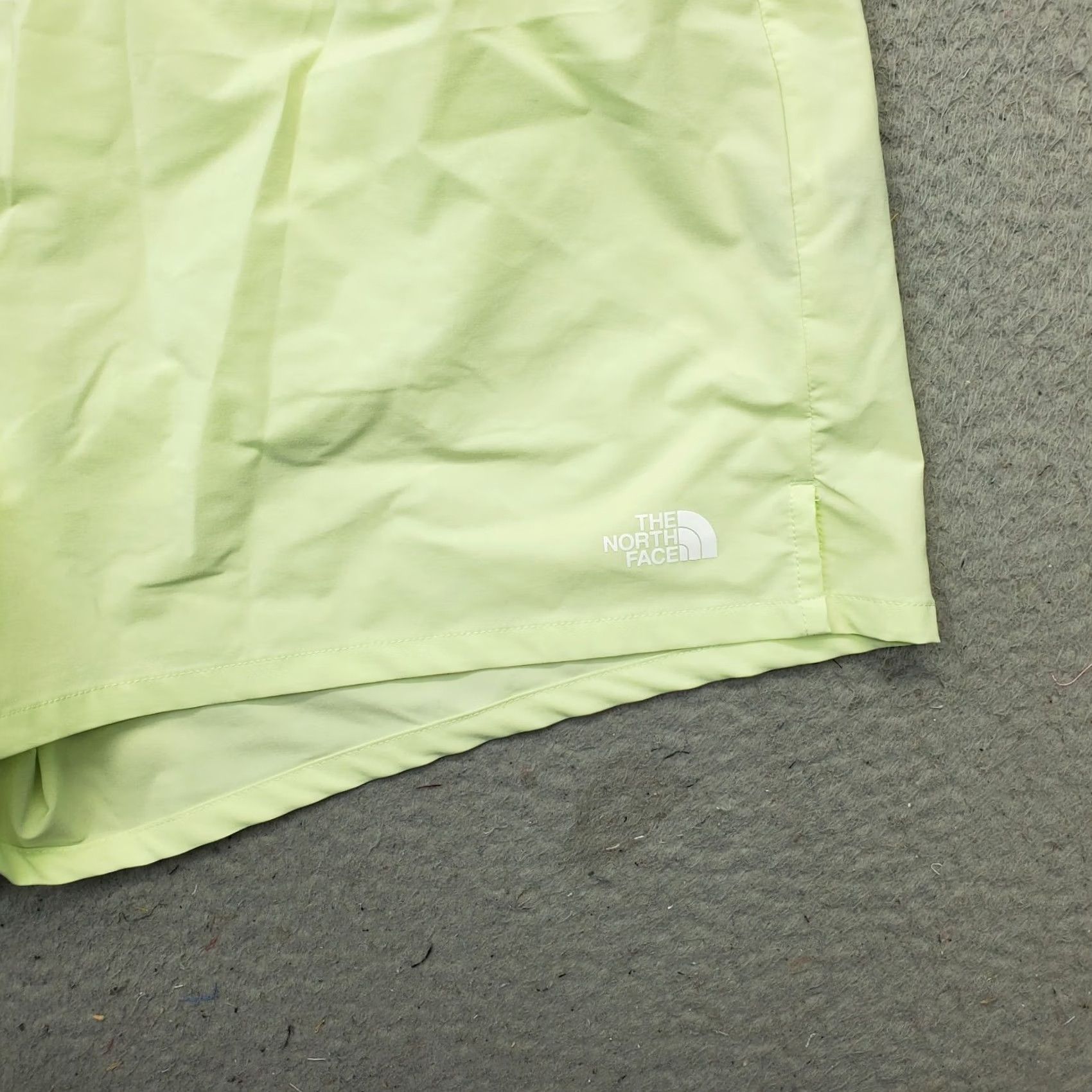 The North Face The North Face Running Shorts Women XXL Green Brief Lined Athletic Elastic Waist Size 40" / US 18 - 3 Thumbnail