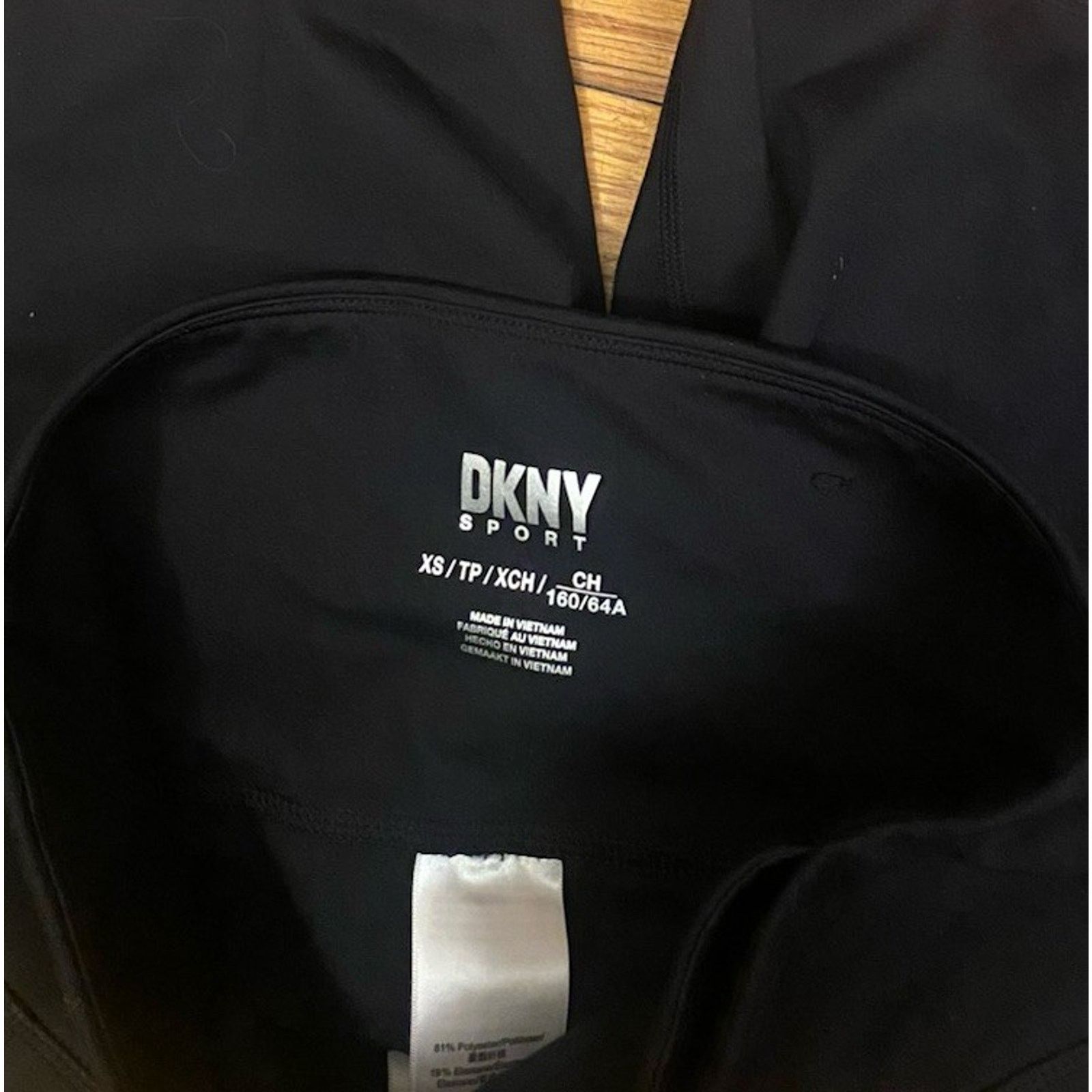 DKNY NWT DKNY Biker Soft Shorts Women’s XS Black Multi Size 25" / US 0 / IT 36 - 5 Thumbnail