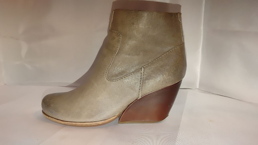 Kork-Ease Kork-Ease Michelle Booties Size 8M Size US 8 / IT 38 - 2 Thumbnail