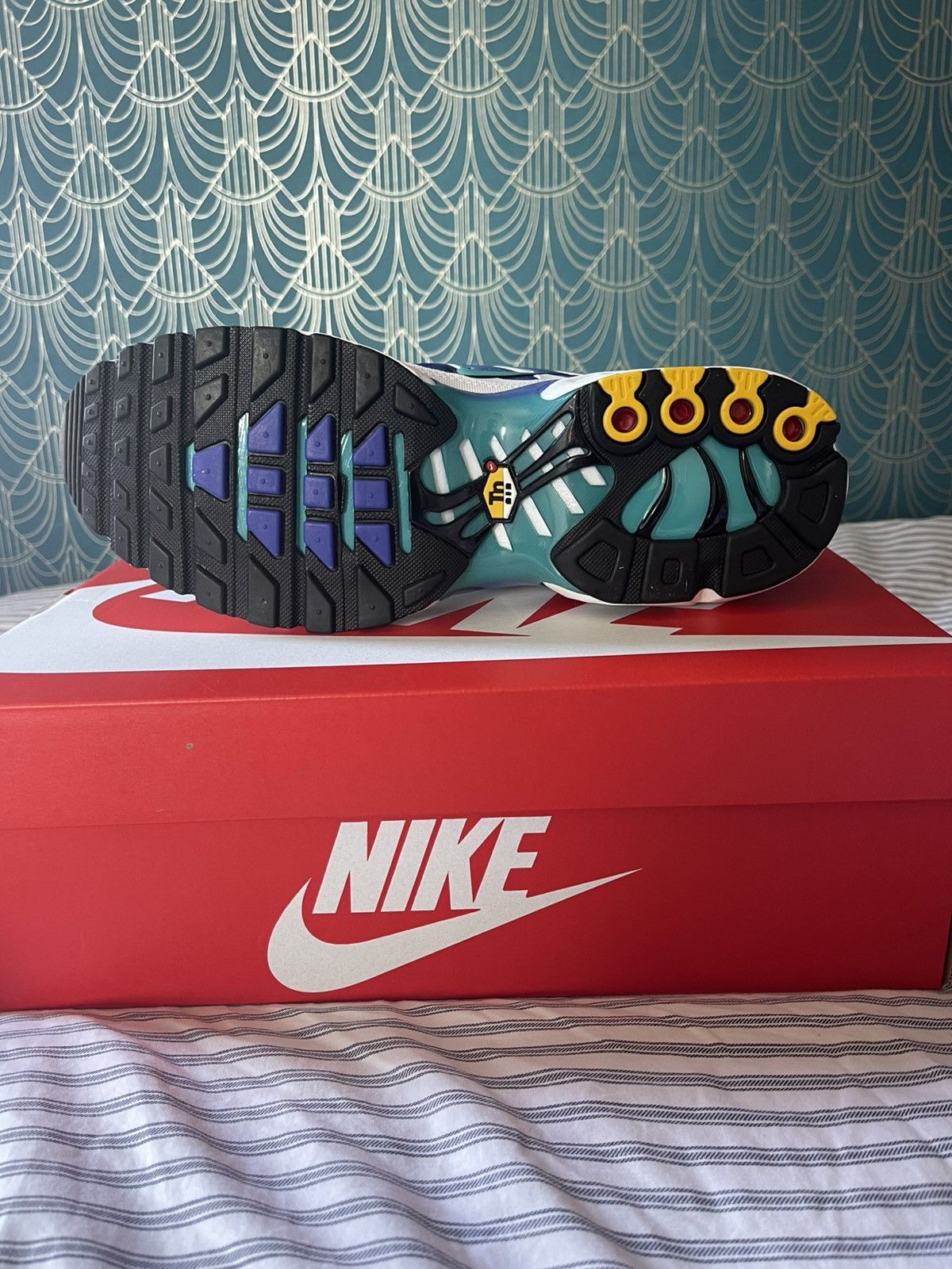 Other Air Max plus White/dusty captus Size US 9.5 / EU 42-43 - 4 Thumbnail