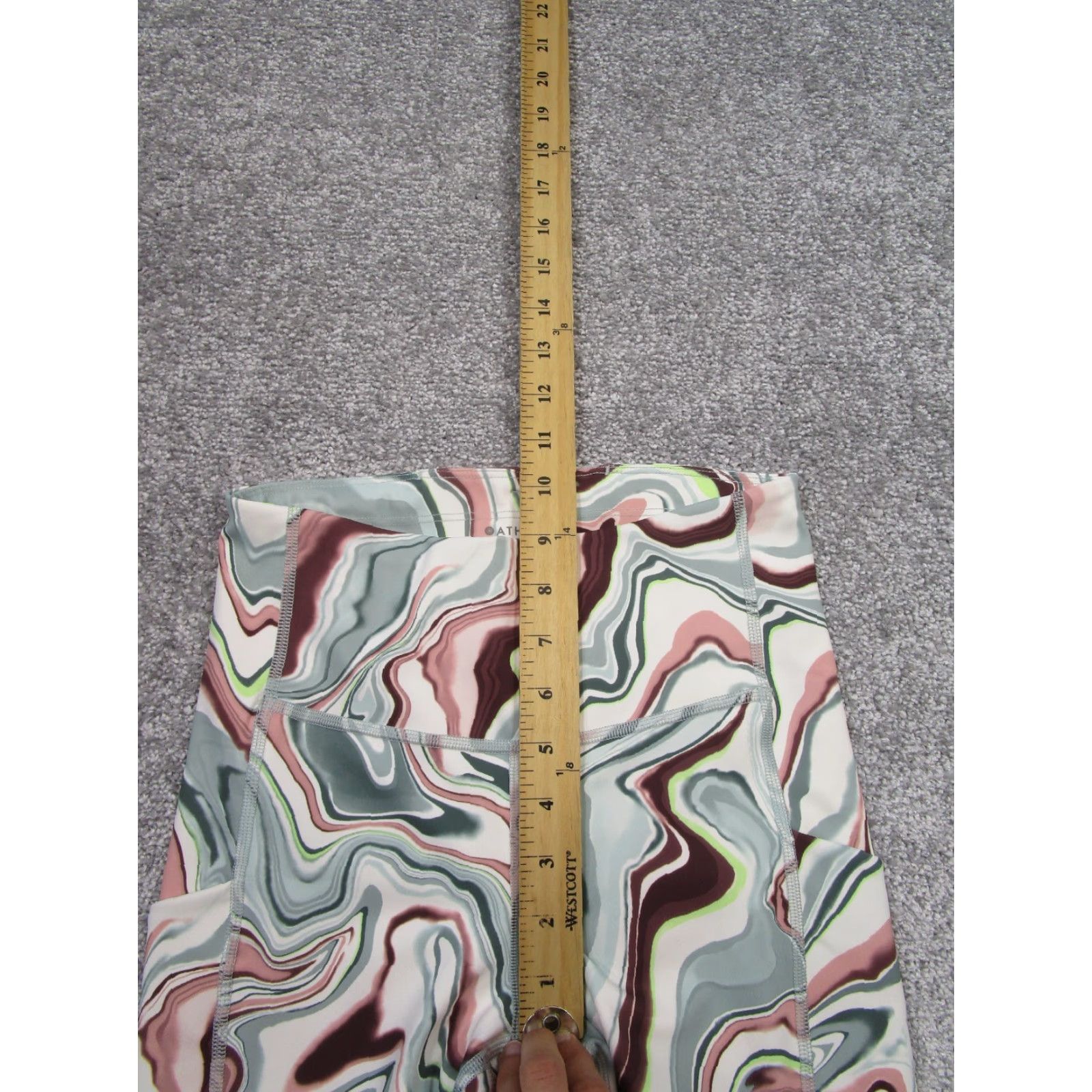 Athleta **Womens Athleta XS Marble Printed Shorts** User: **Ultimate Marble Printed Athleta Womens XS Shorts** Size 26" / US 2 / IT 38 - 4 Thumbnail