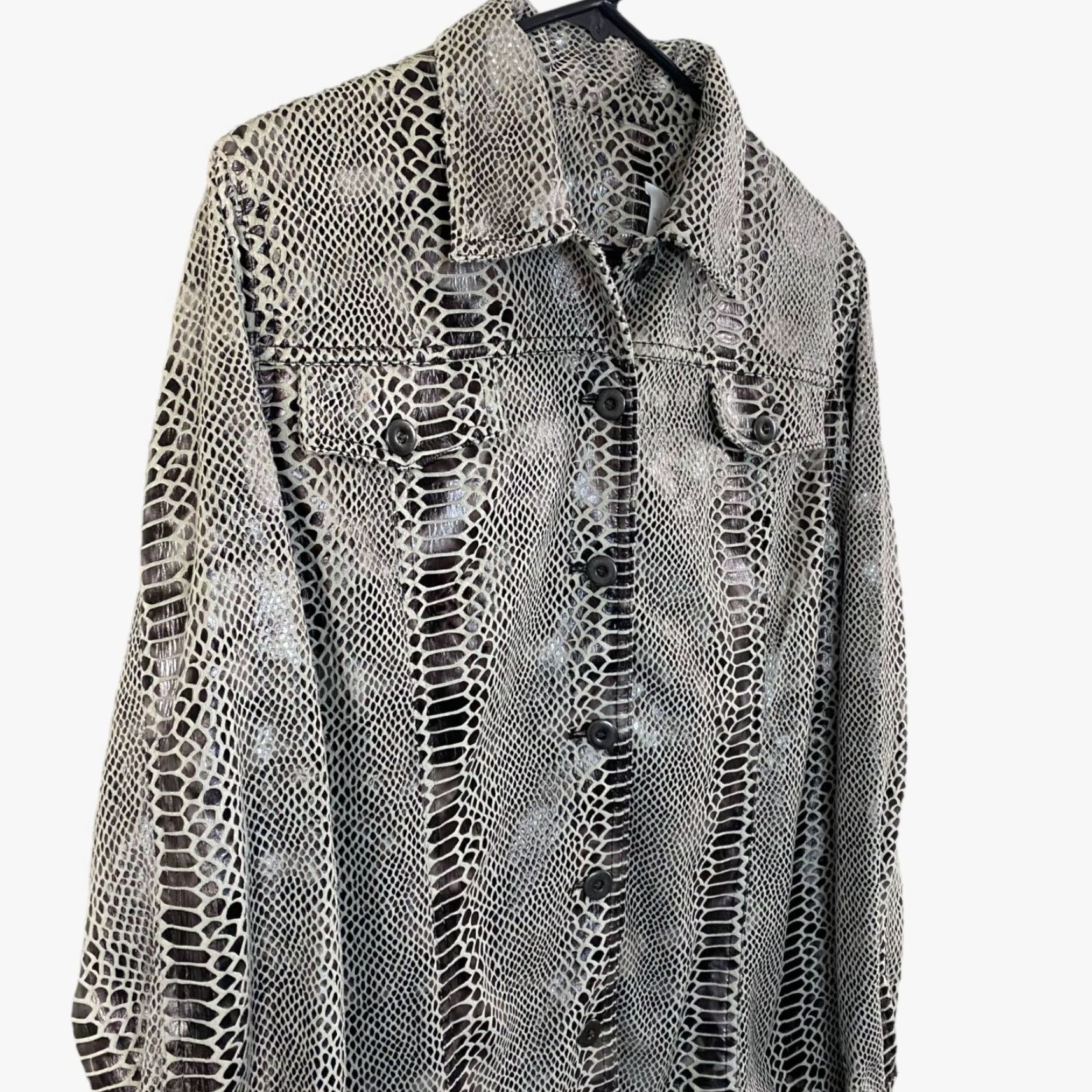 Vintage VINTAGE Alfred Dunner Button Up Metallic Faux Snakeskin Print Jacket Brown Womens 8 Size M / US 6-8 / IT 42-44 - 4 Thumbnail