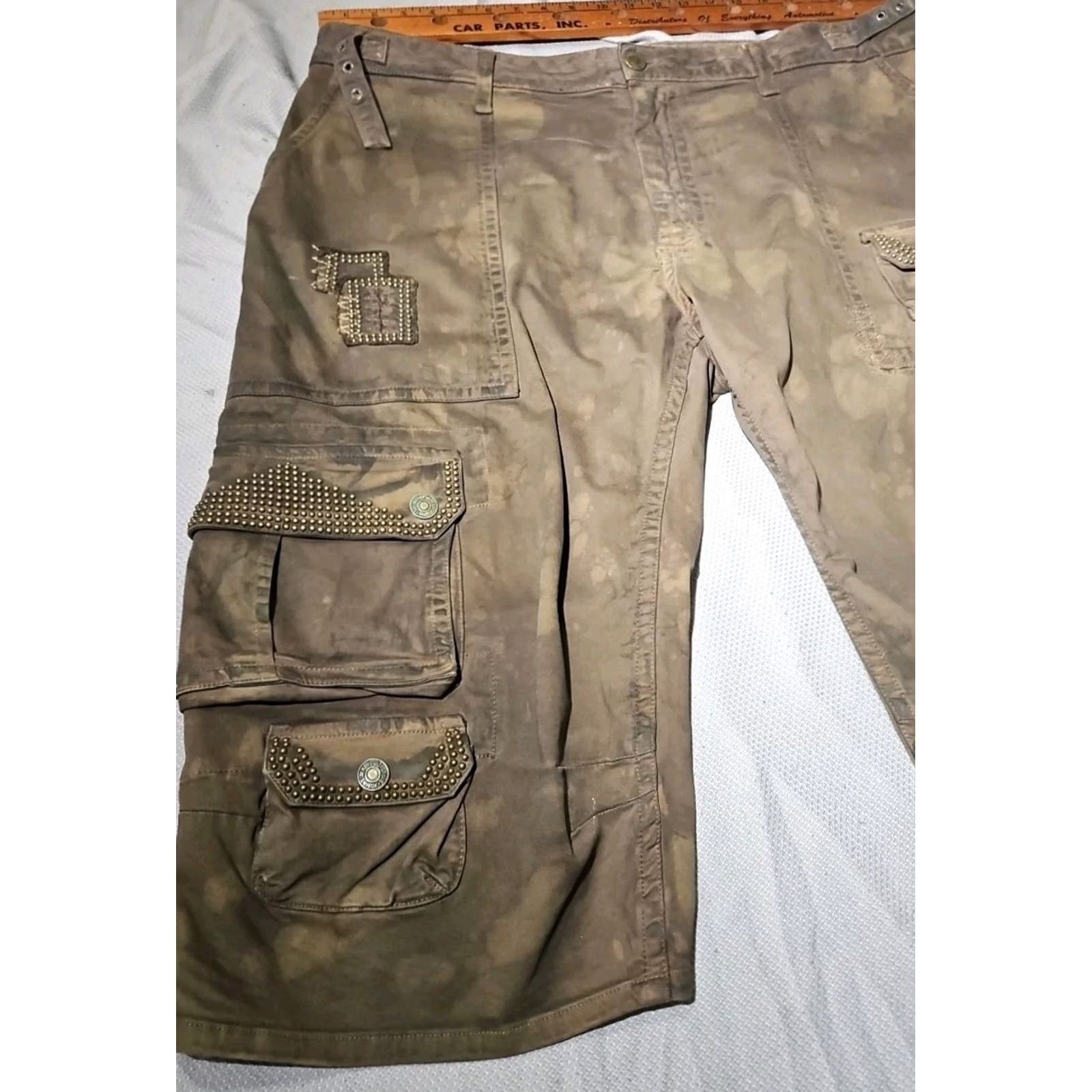 Vintage Vtg Robins Jeans Shorts Mens 42 Green Military Patches Khaki Baggy Studded Cargo Size US 42 / EU 58 - 4 Thumbnail