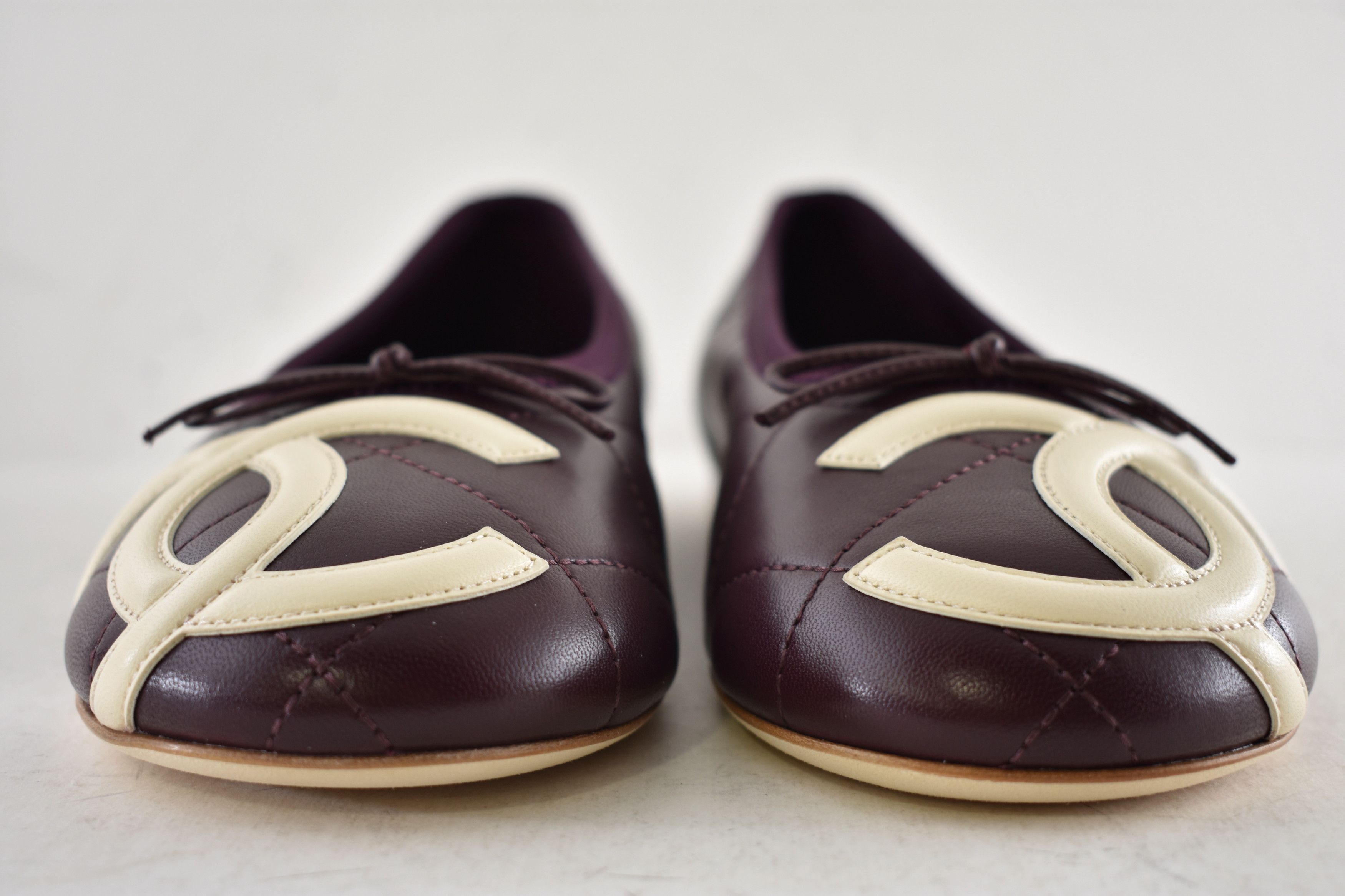 Chanel 26M Coco Beach Cambon Burgundy CC Ballet Ballerina Flat 37.5 Size US 7.5 / IT 37.5 - 10 Thumbnail