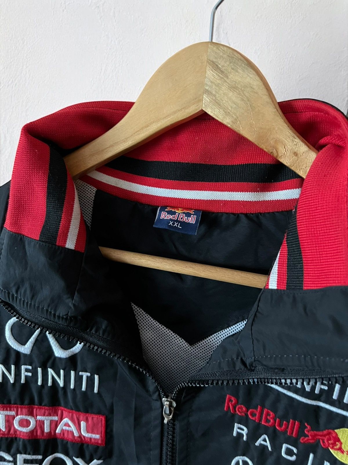 Red Bull × Vintage RED BULL RACING INFINITI VINTAGE RACING JACKET CARS MOTO Size US XL / EU 56 / 4 - 9 Thumbnail