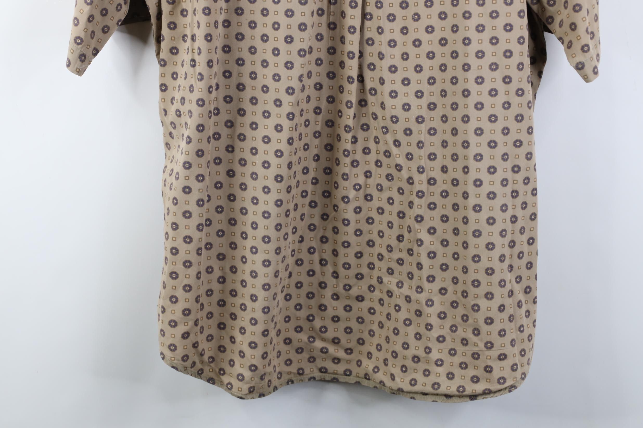 Vintage Vintage 90s Streetwear Baggy Fit Collared Button Shirt Size US M / EU 48-50 / 2 - 15 Thumbnail