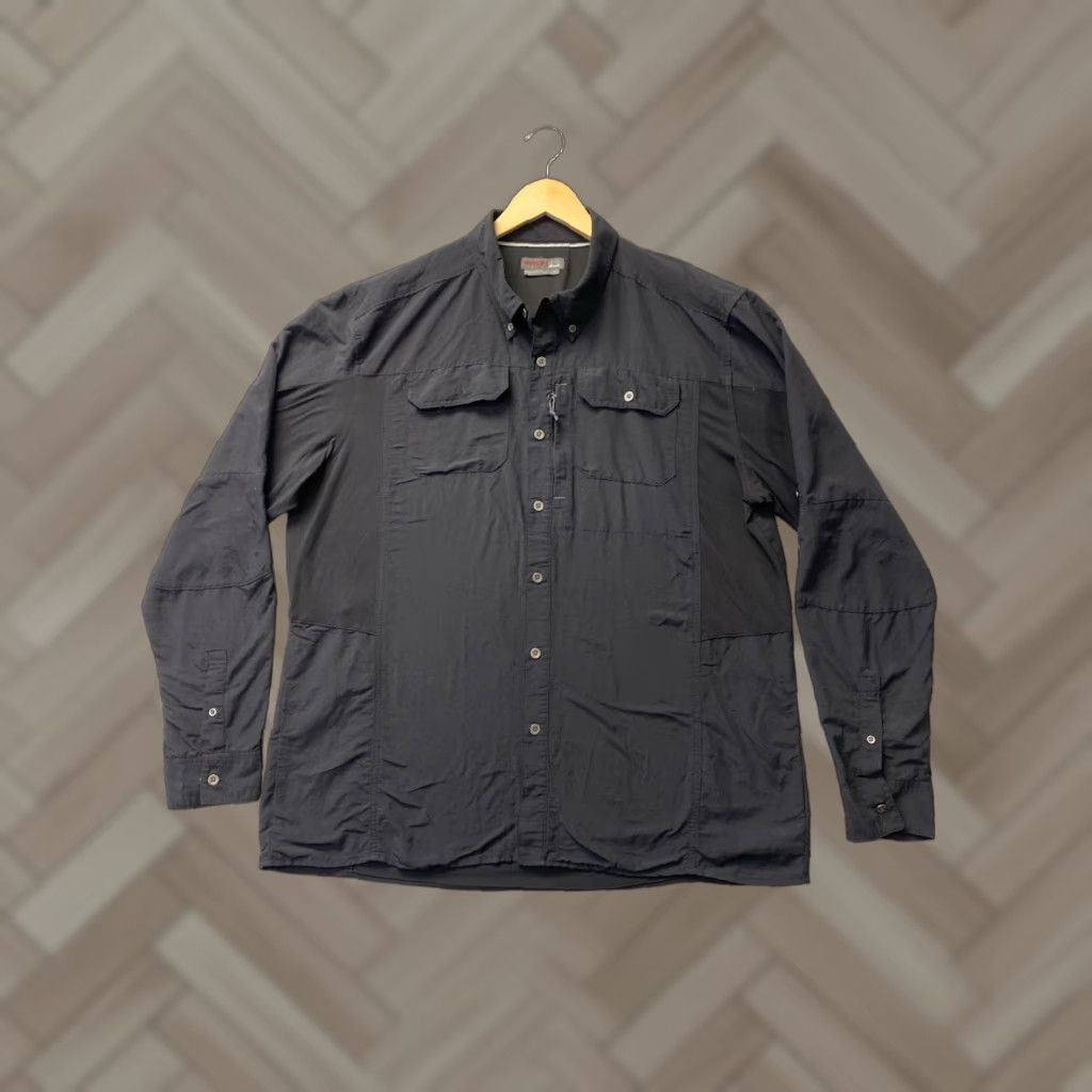 Wrangler VINTAGE Wrangler Men’s Shirt XL Outdoor Stretch Button Front Black (167-2) Size US XL / EU 56 / 4 - 1 Thumbnail