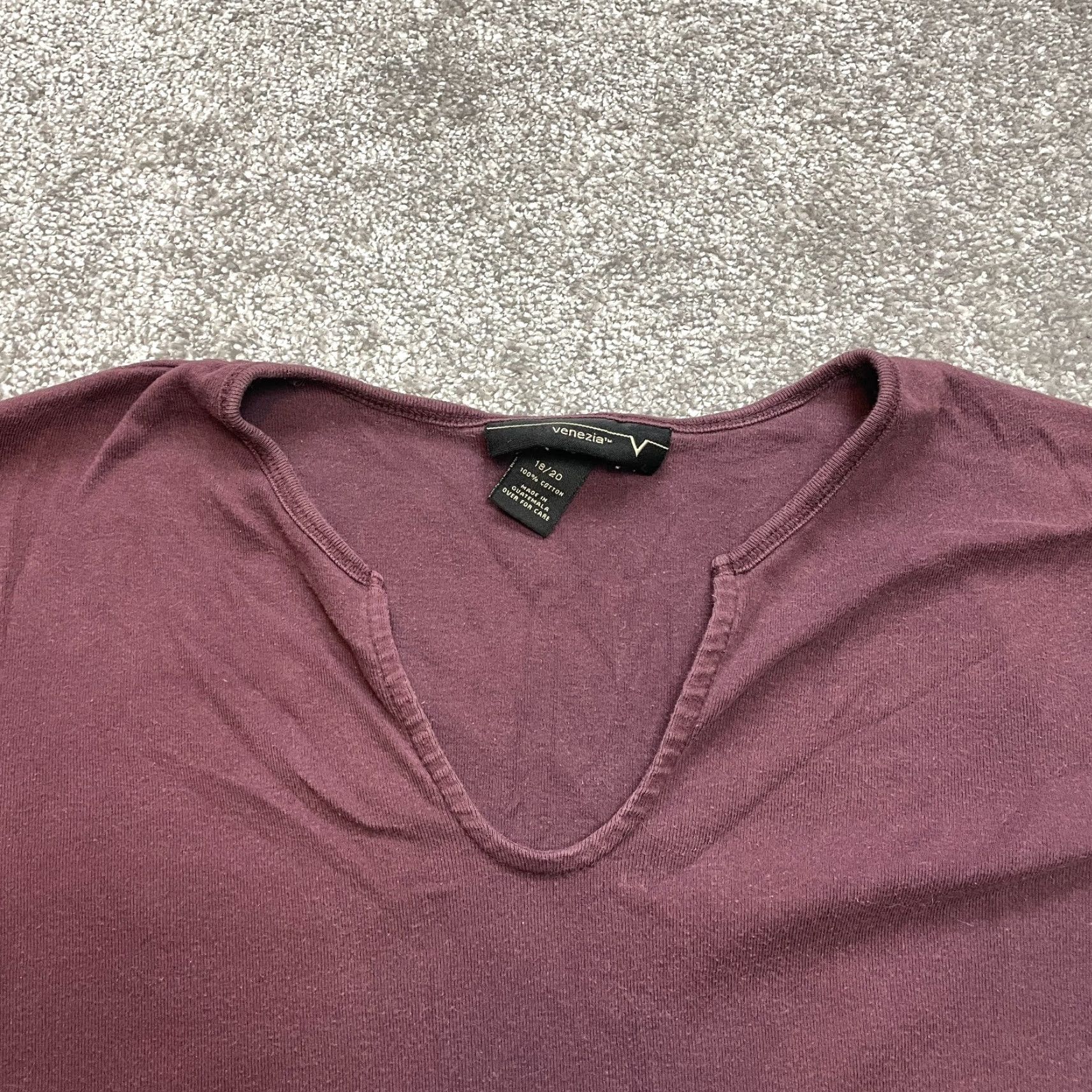 Vintage Venezia Womens T Shirt Dark Red Short Sleeve Cotton Split Neck Ladies 20 Size 3XL / US 20-22 - 3 Thumbnail
