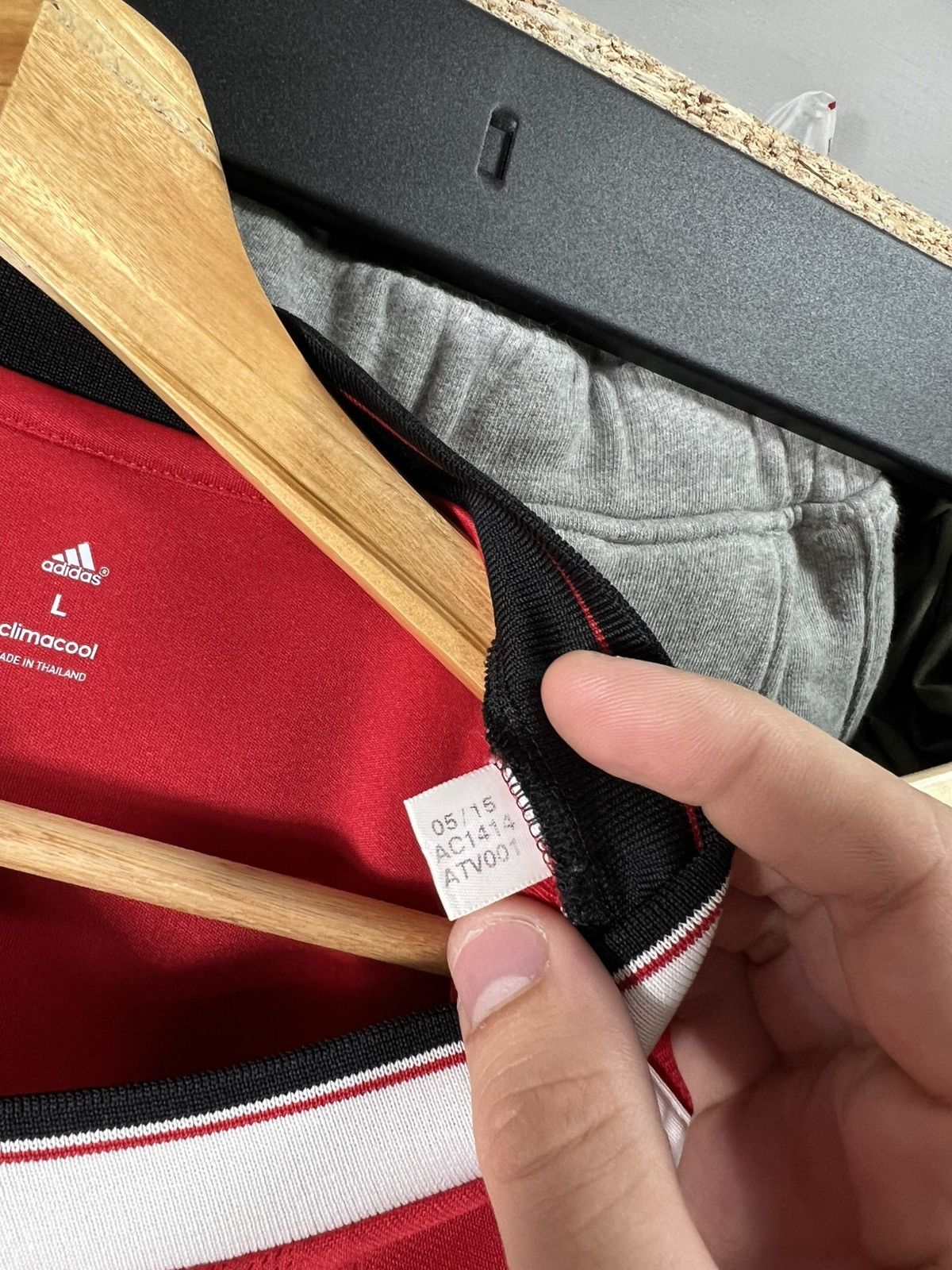 Adidas Adidas Manchester United Home Jersey L – Chevrolet Sponsor Size US L / EU 52-54 / 3 - 9 Thumbnail