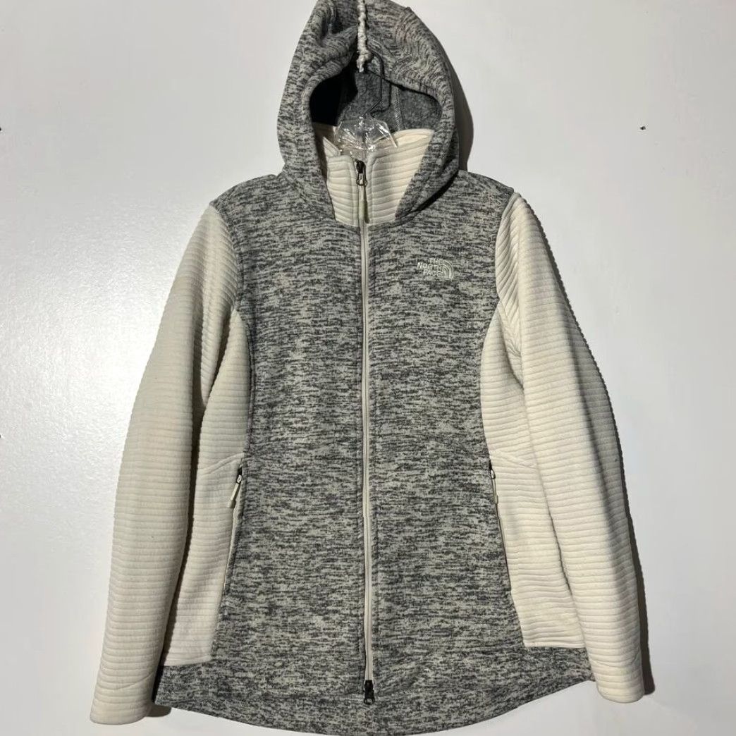 The North Face The North Face Indi Rib-Knit Full Zip Gray Cream Sweater Womens Size M Size M / US 6-8 / IT 42-44 - 2 Thumbnail
