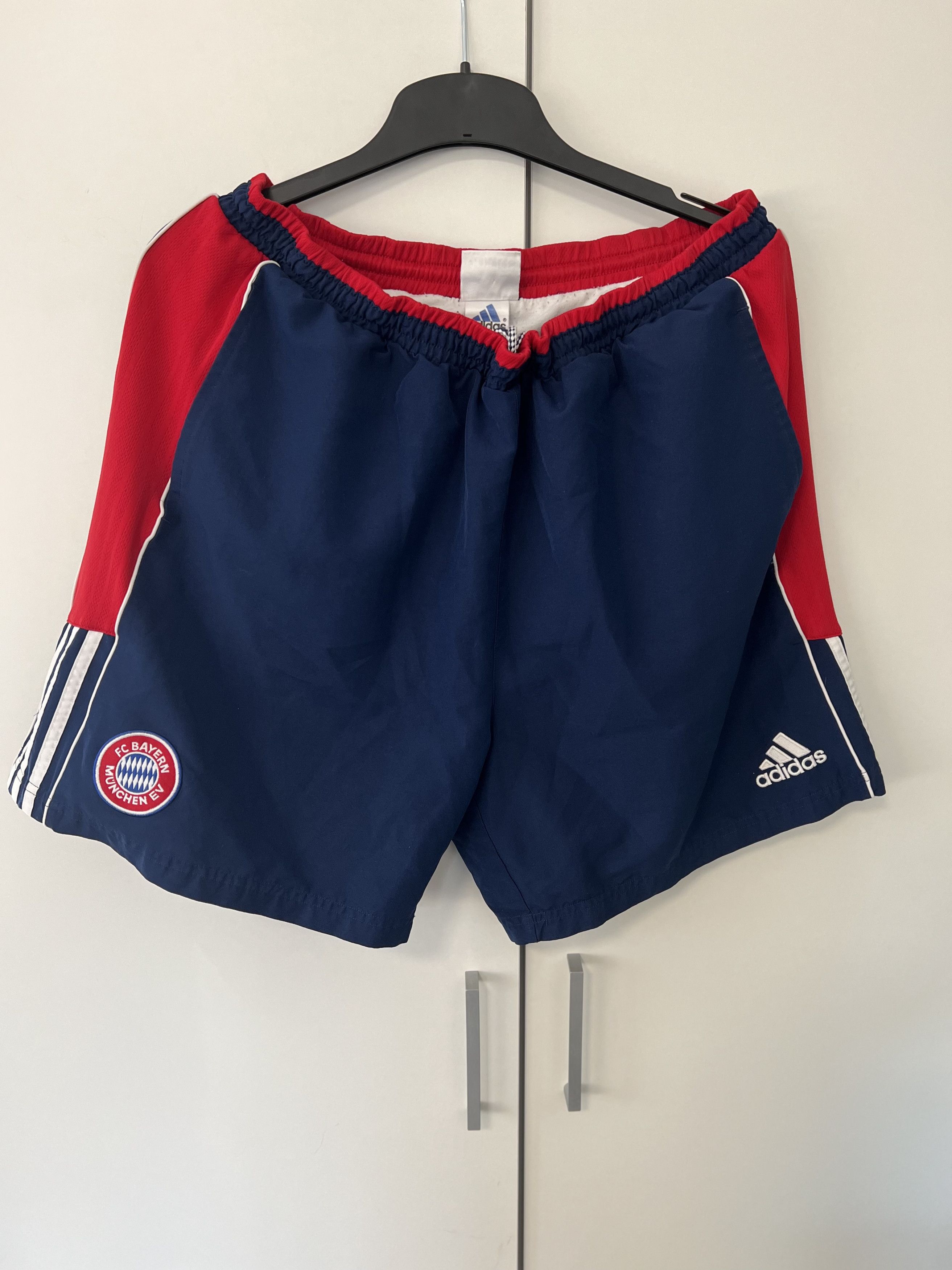 Adidas Vintage Adidas Bayern Munich Football Short Shorts XL Size US 38 / EU 54 - 1 Thumbnail