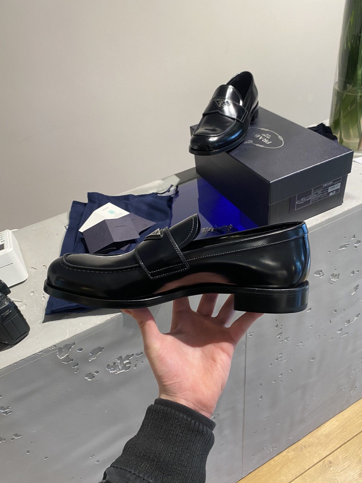 Prada BNWT Prada Loafer/Mokassins Triangolo-Logo Leather Size US 9 / EU 42 - 3 Thumbnail
