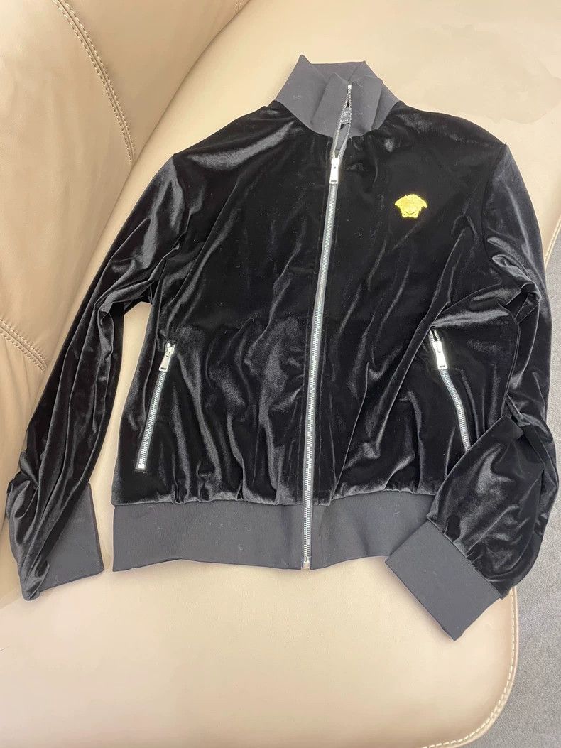 Versace Versace Velvet sports suit Size US L / EU 52-54 / 3 - 1 Thumbnail