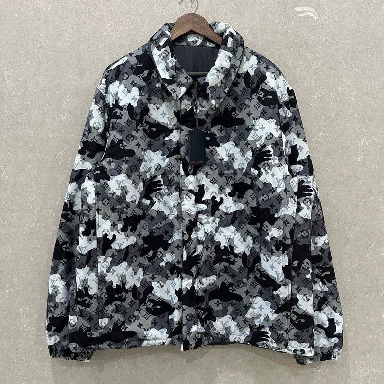 Louis Vuitton Louis Vuitton Black and White Camo Reversible Coat Size US XXL / EU 58 / 5 - 7 Thumbnail