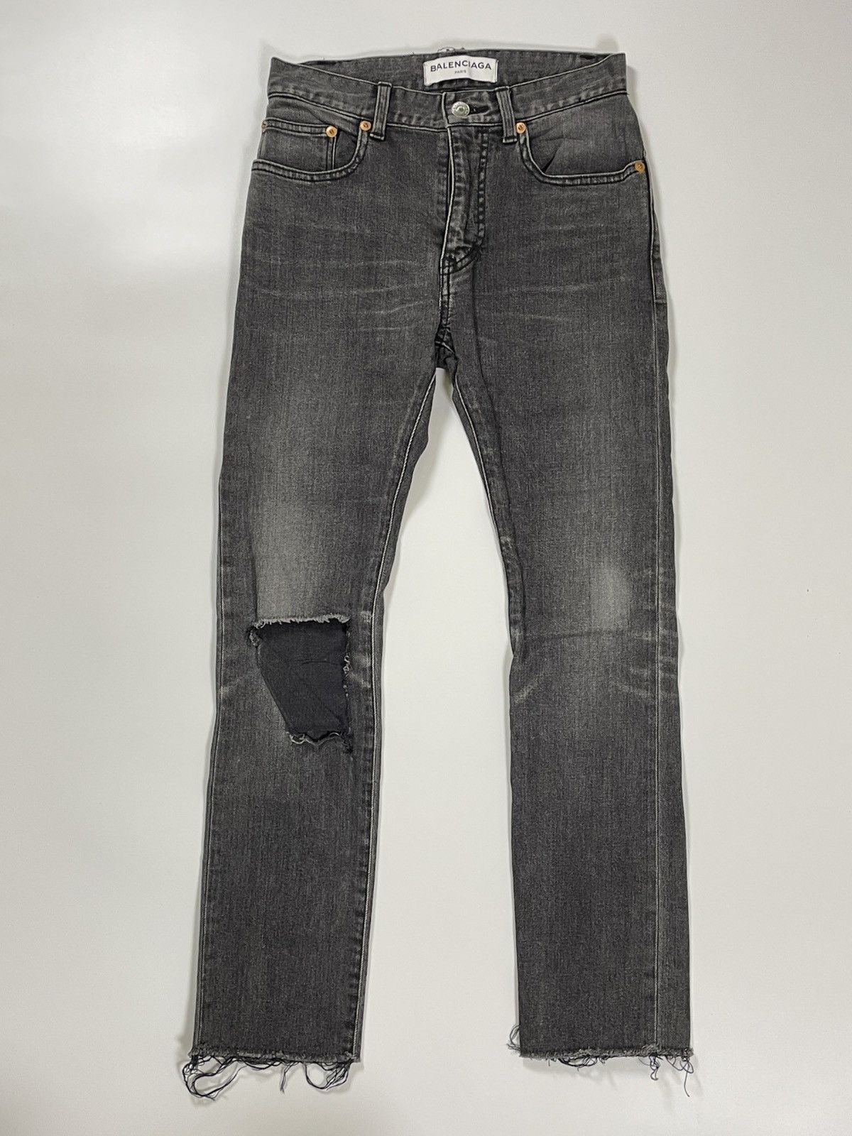 Balenciaga 2017 BALENCIAGA ARCHETYPE DISTRESSED DARK GREY JEANS Size 26" / US 2 / IT 38 - 1 Thumbnail