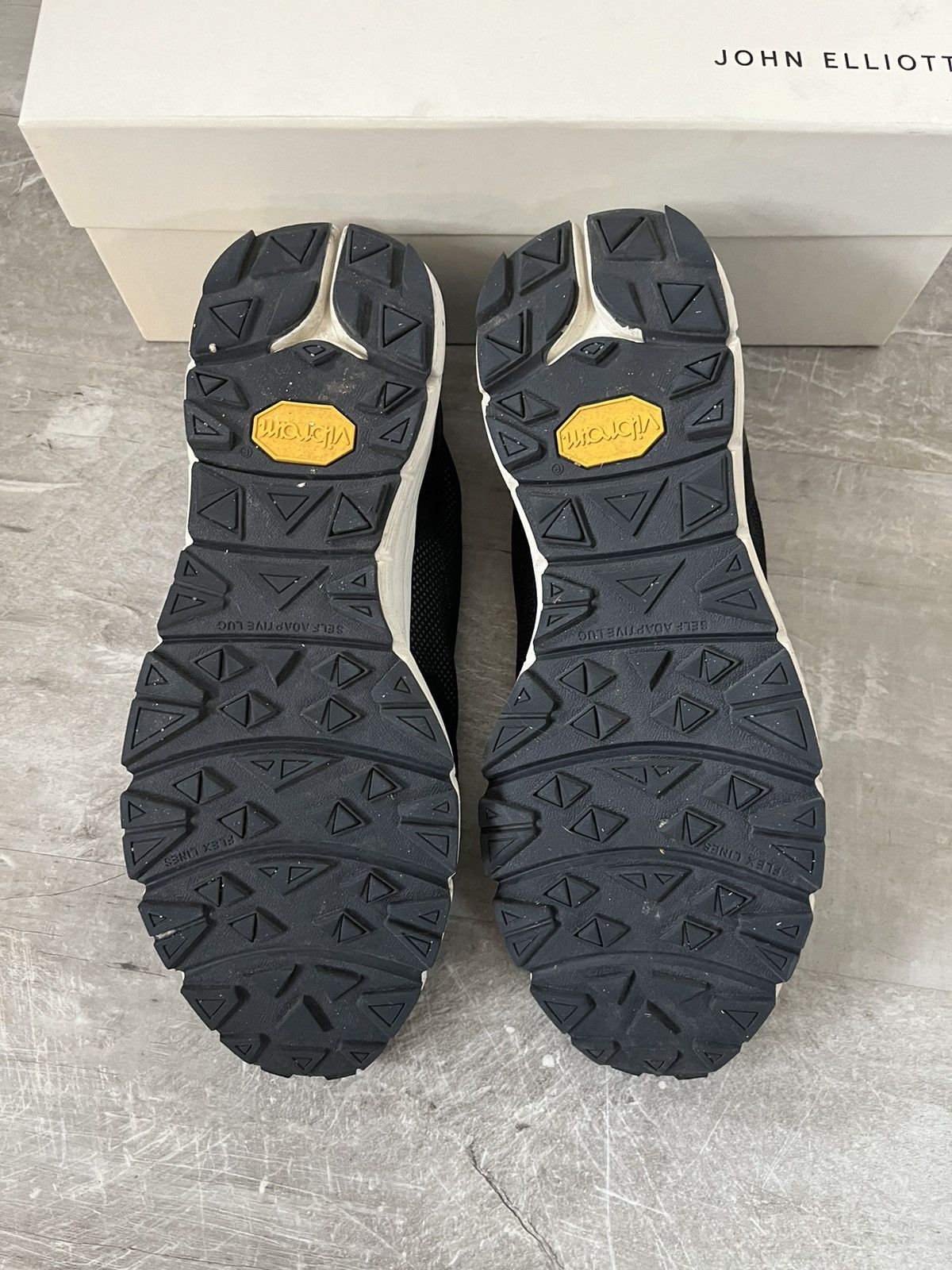 John Elliott John Elliott Edition One Runner in Black size 11 Size US 11 / EU 44 - 6 Thumbnail