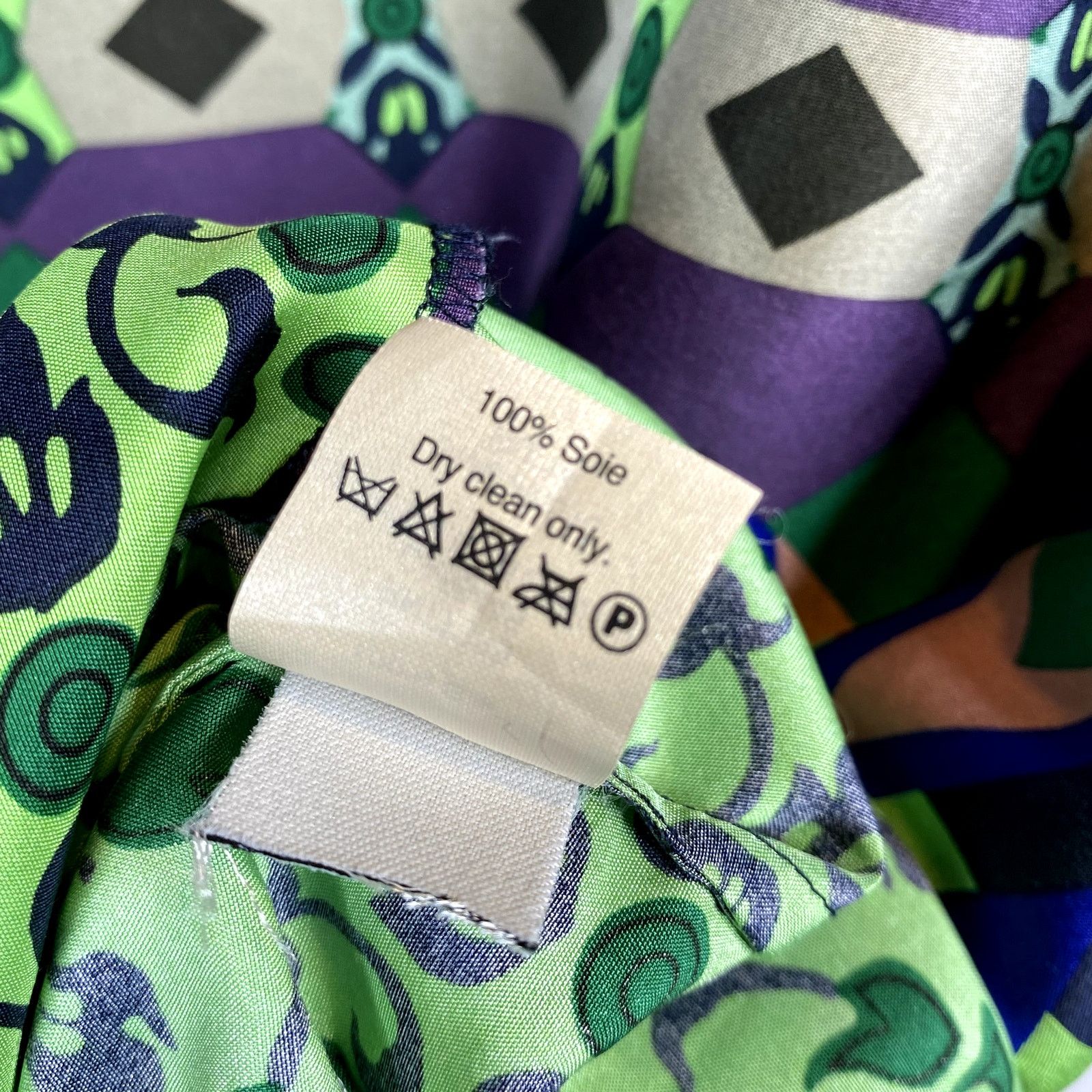 J.Crew Silk J Crew top crew neck, button closure Sz 00 Size XXS / US 00 / IT 34 - 7 Thumbnail