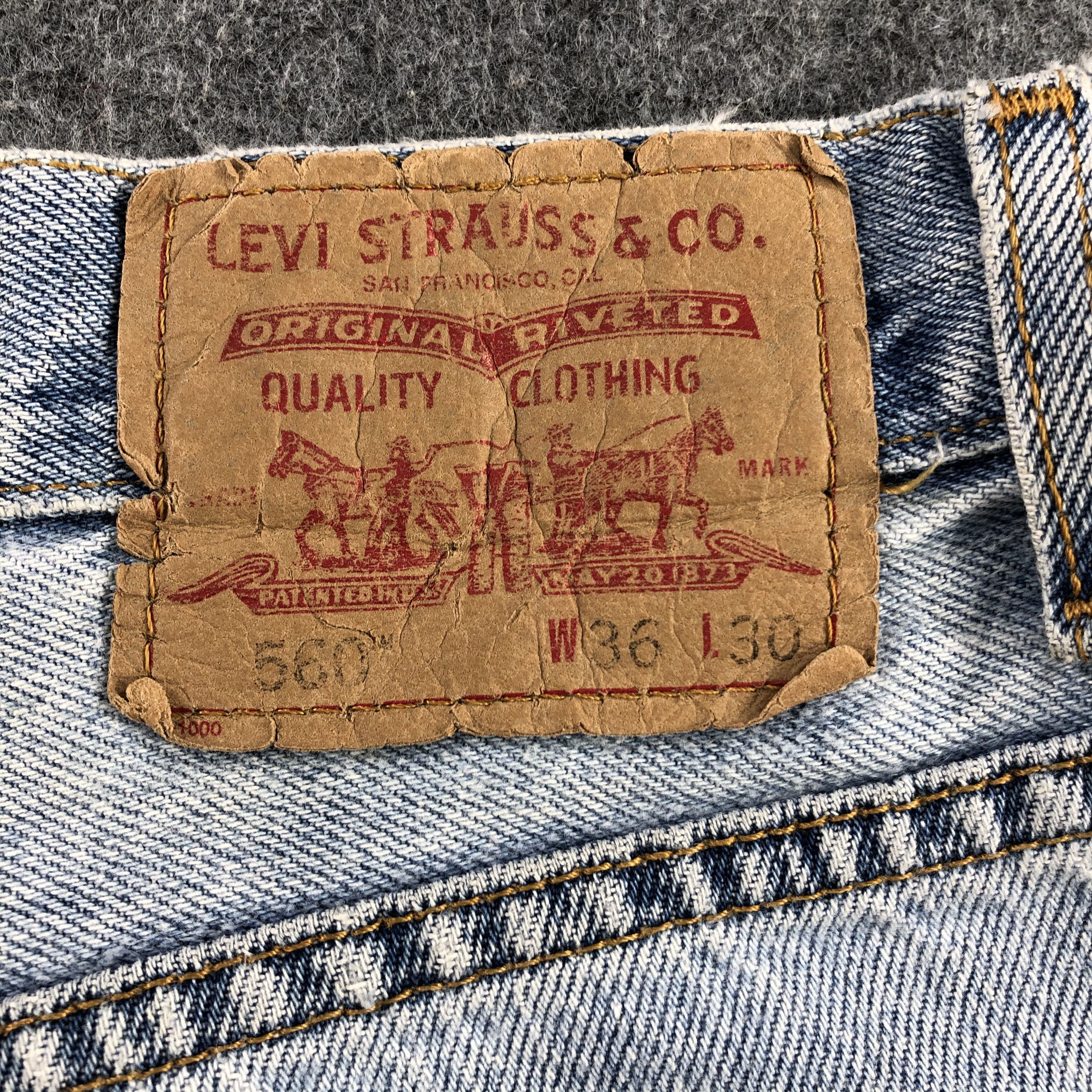 Levi's Vintage Light Wash Levis 560 Jeans-J1871 Size US 35 - 5 Thumbnail