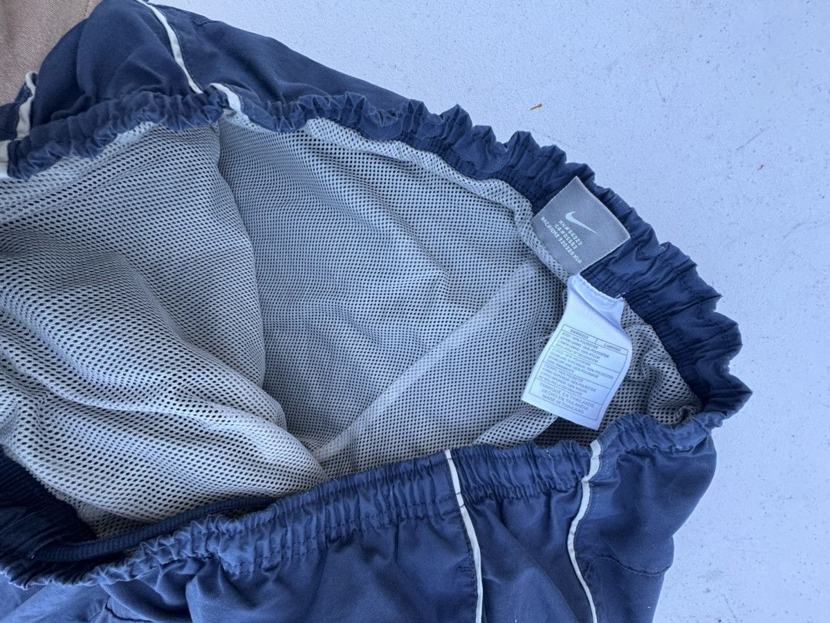 Nike Men Nike track pants Size US 44 / EU 60 - 7 Thumbnail