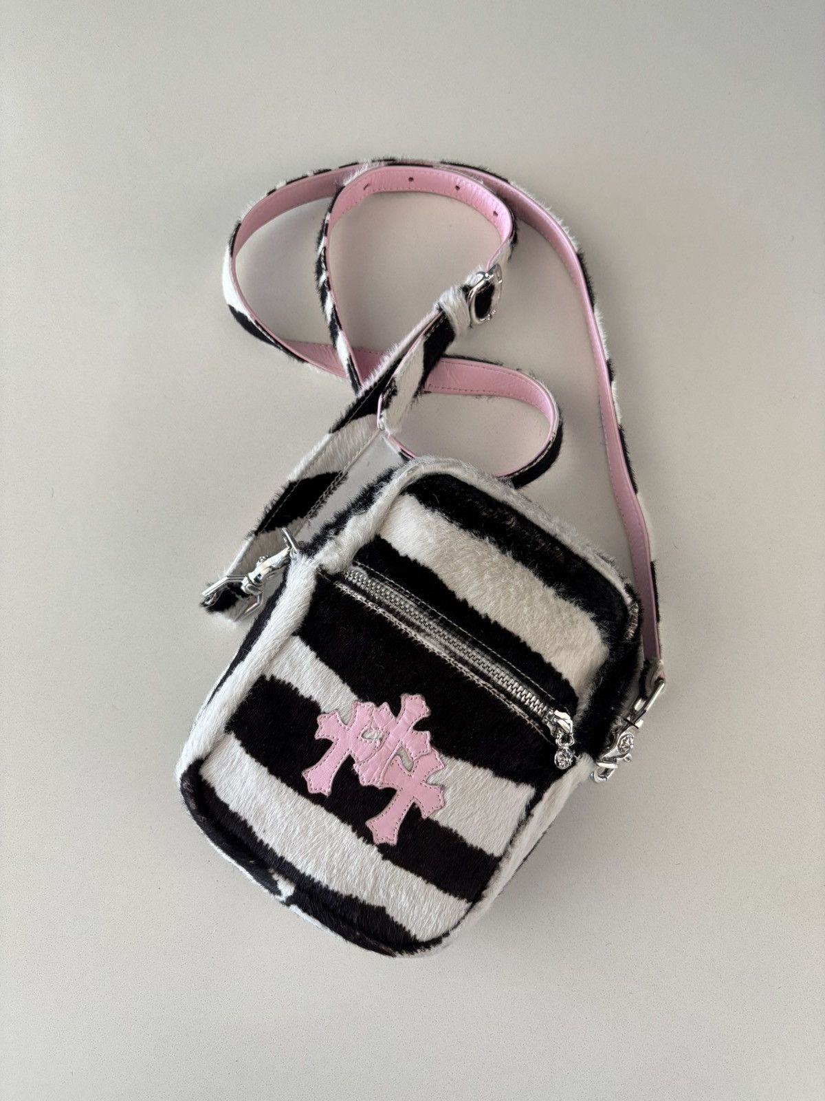 Chrome Hearts Chrome Hearts Zebra Pink Taka Bag Mini Size ONE SIZE - 1 Thumbnail
