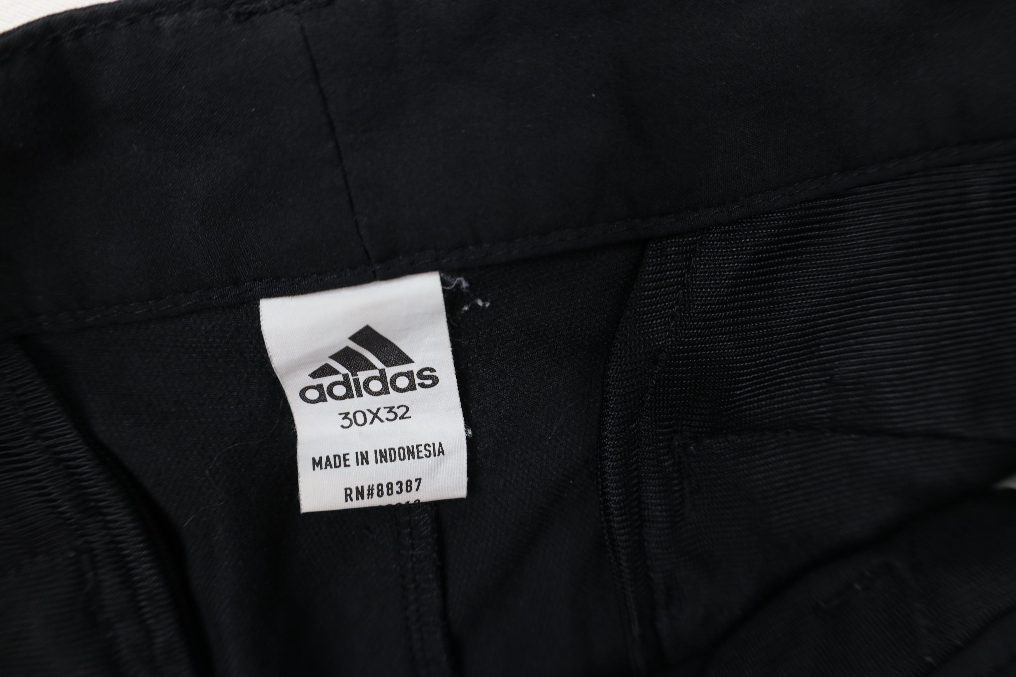 Adidas × Vintage Adidas Golf Spell Out Tech Golfing Chino Pants Black Size US 30 / EU 46 - 10 Thumbnail
