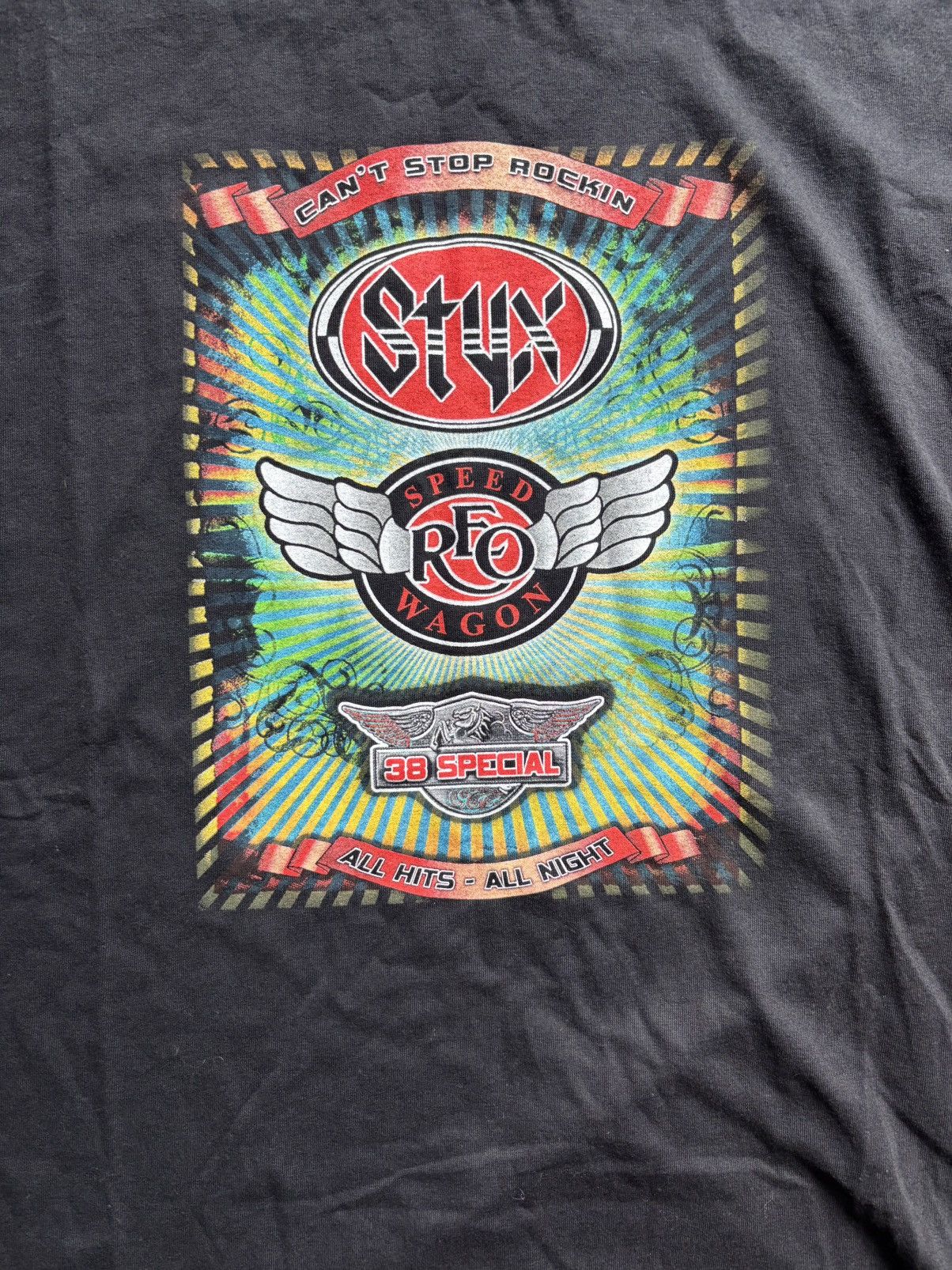 Alstyle XL - Vintage 00s Styx REO Speedwagon 38 Rare Tour Tee Size US XXL / EU 58 / 5 - 2 Thumbnail