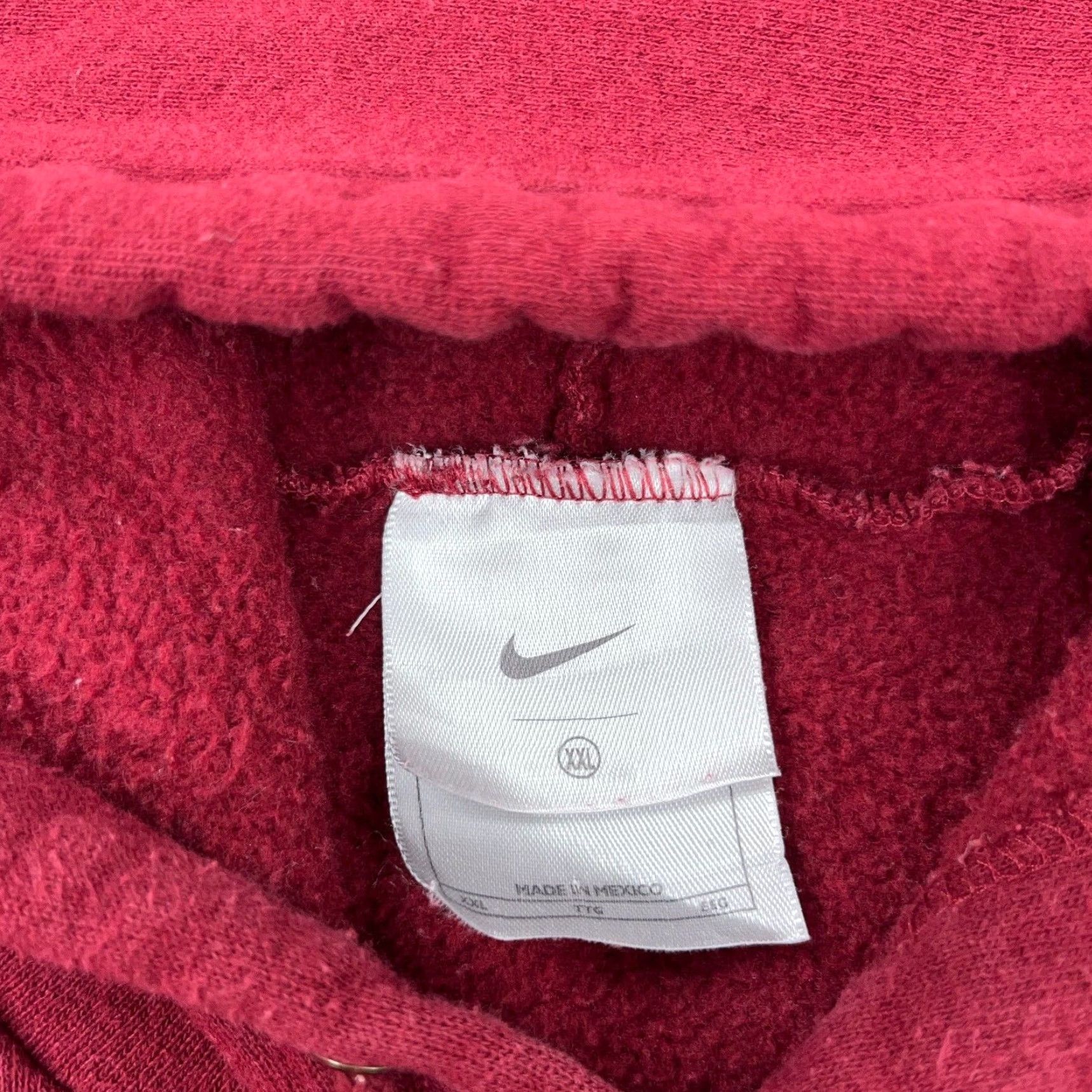 Nike Vintage Nike Hoodie Men XXL 2XL Red Center Swoosh Middle Check Y2K Travis Scott Size US XXL / EU 58 / 5 - 4 Thumbnail