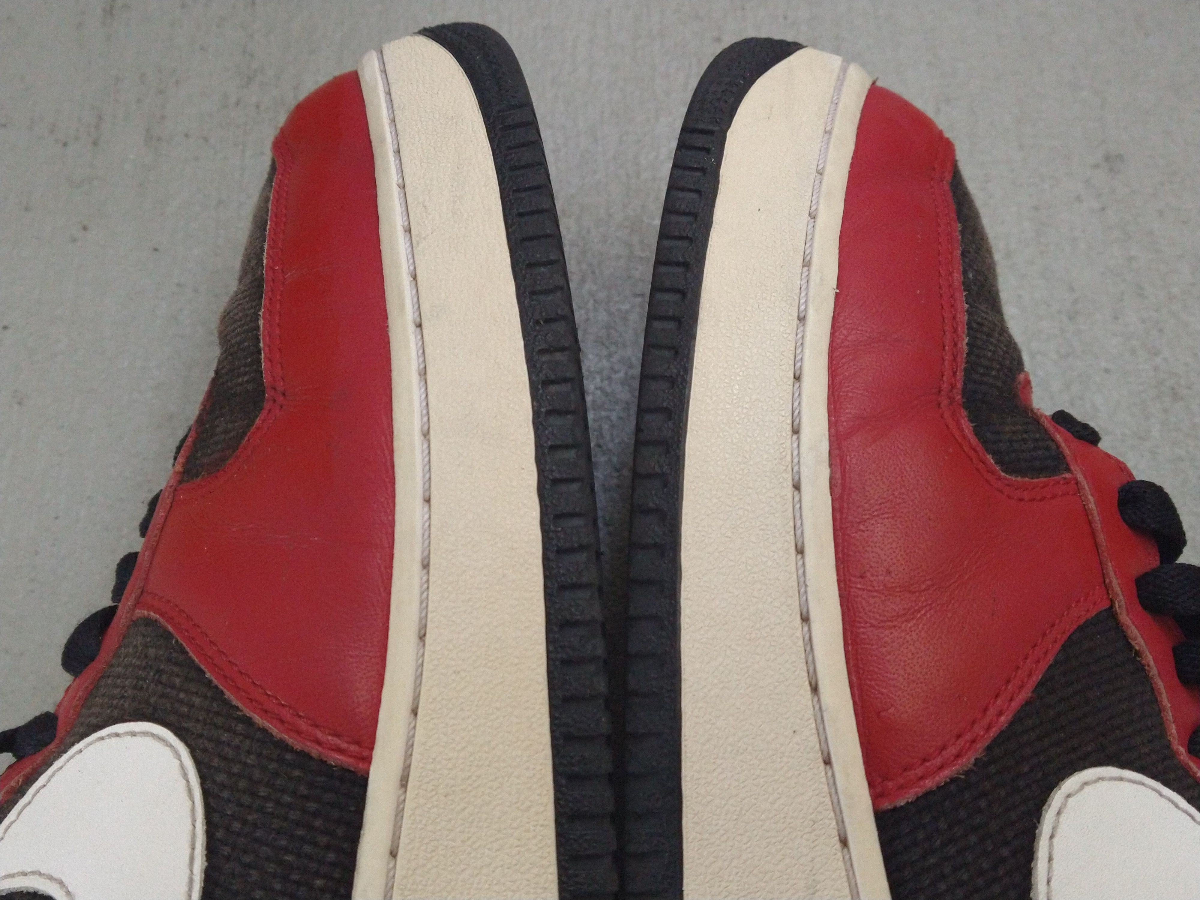 Nike Nike Air Force 1 Low Red Black Size 9.5 2009 315122-600 Size US 9.5 / EU 42-43 - 12 Thumbnail