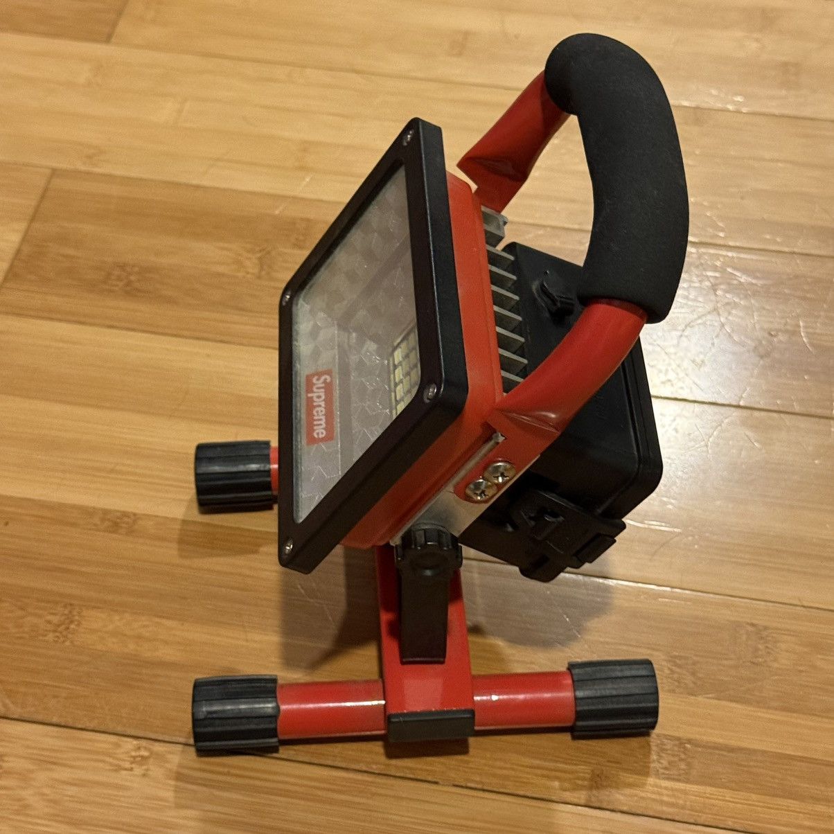 Supreme Supreme Cordless Floodlight Red FW16 (NOT WORKING) Size ONE SIZE - 3 Thumbnail
