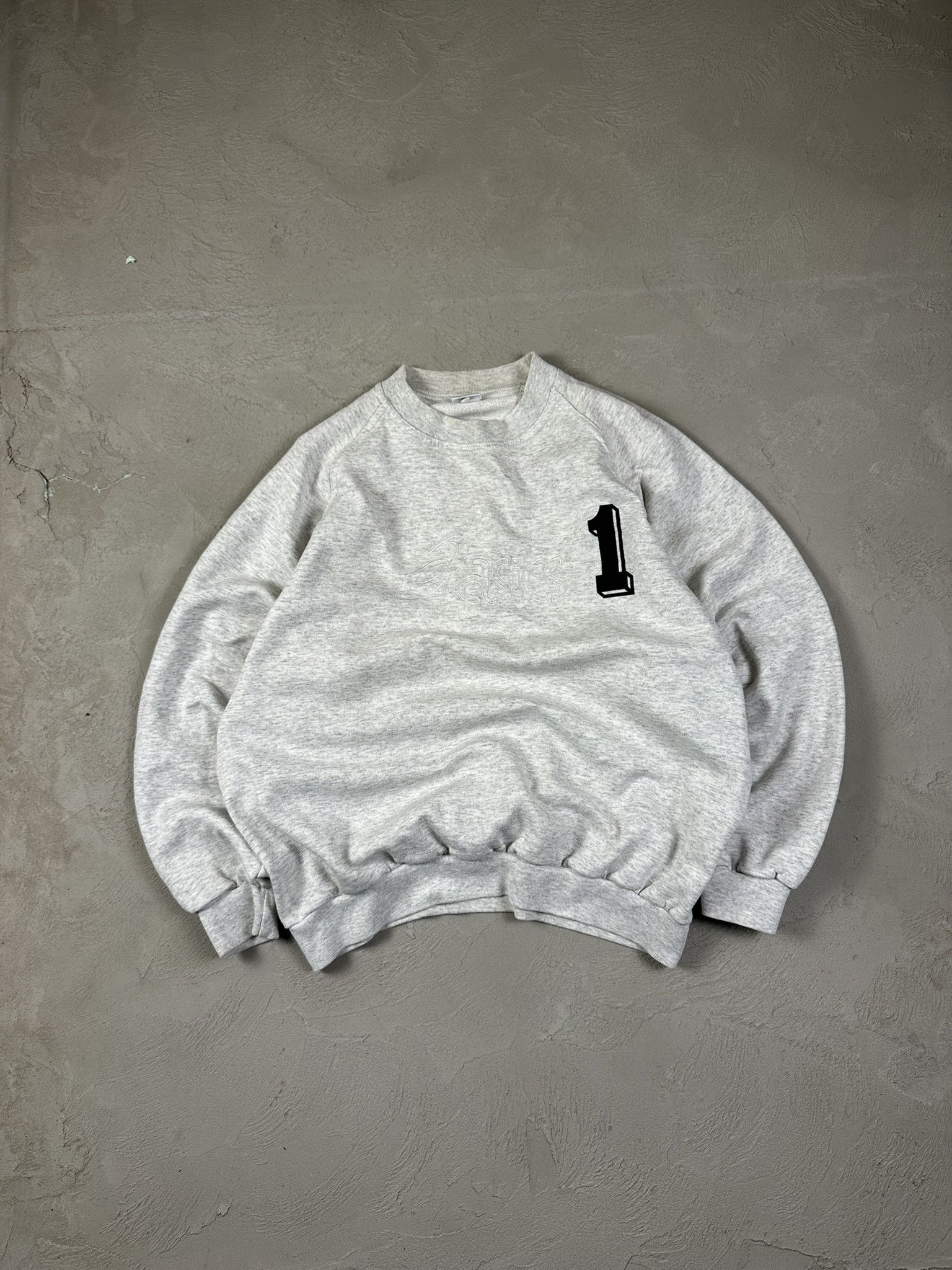 Asics 80s Vintage Acisc Spellout Logo "1" Boxy Crewneck Japan Size US XL / EU 56 / 4 - 1 Thumbnail