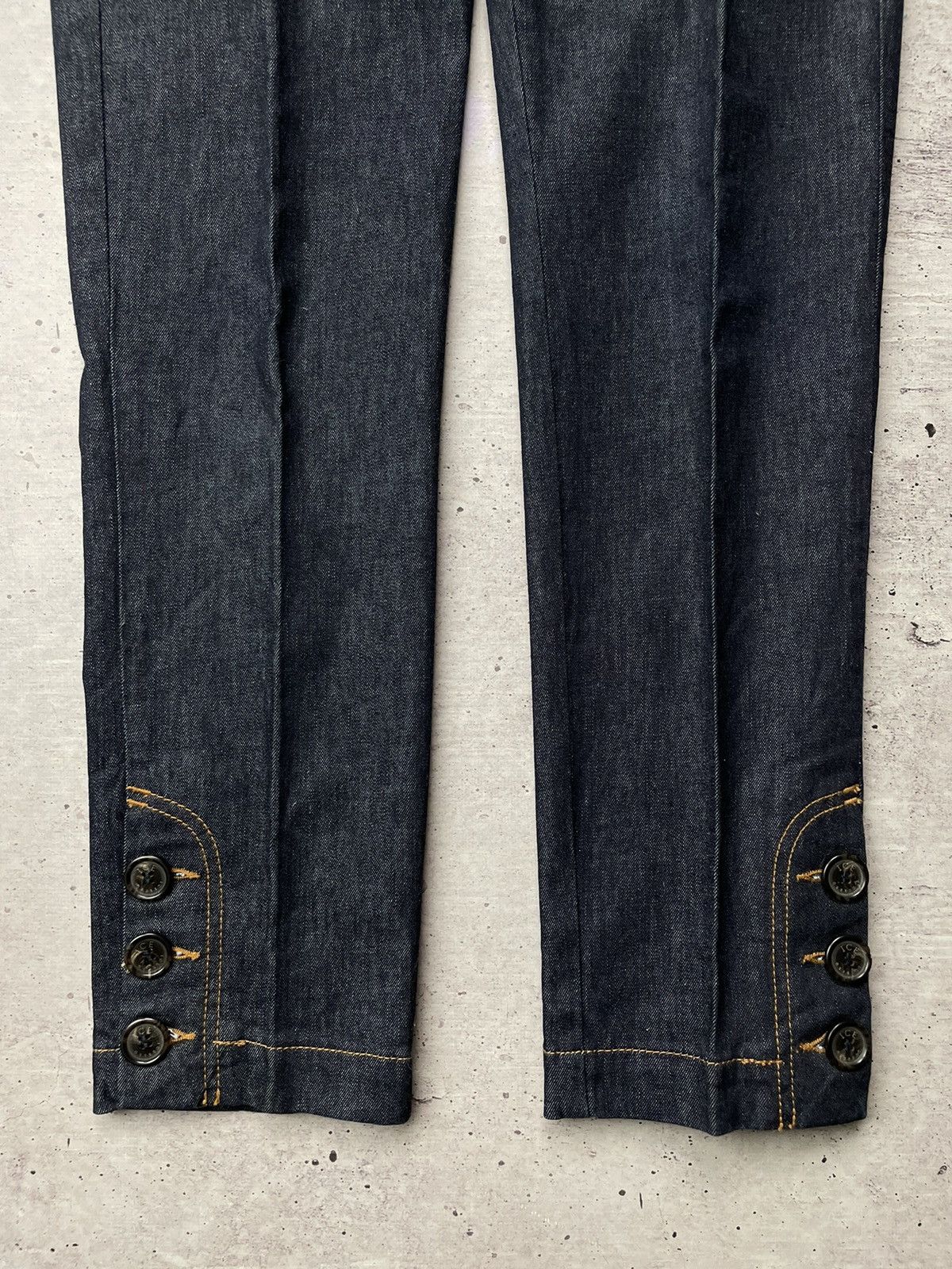 Iceberg × Vintage Vintage Iceberg Faded Luxury Jeans Size 26" / US 2 / IT 38 - 2 Thumbnail