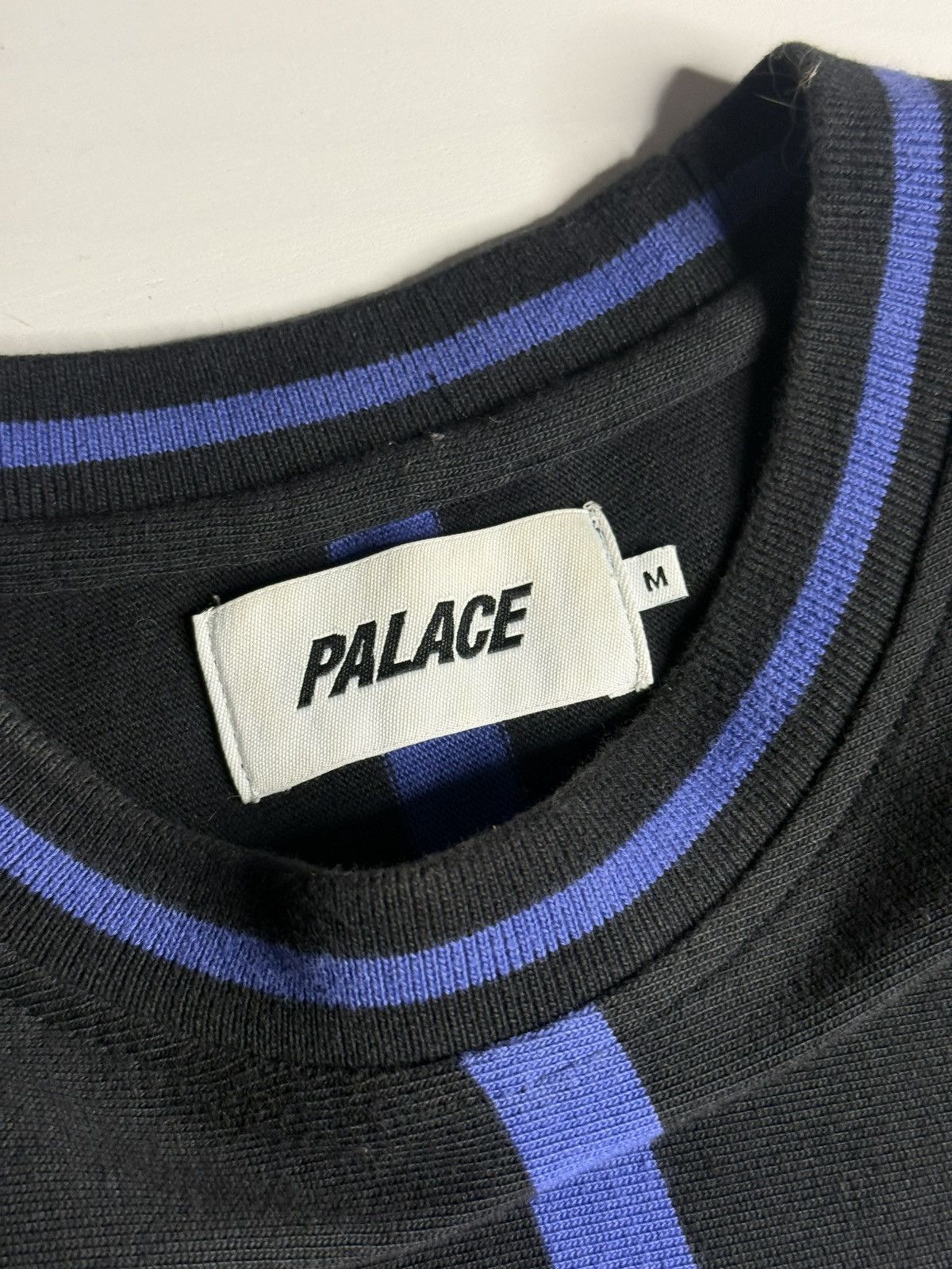 Palace Palace Vertical Logo Knit L/S Tee “Black” [L] PREOWNED Size US L / EU 52-54 / 3 - 4 Thumbnail