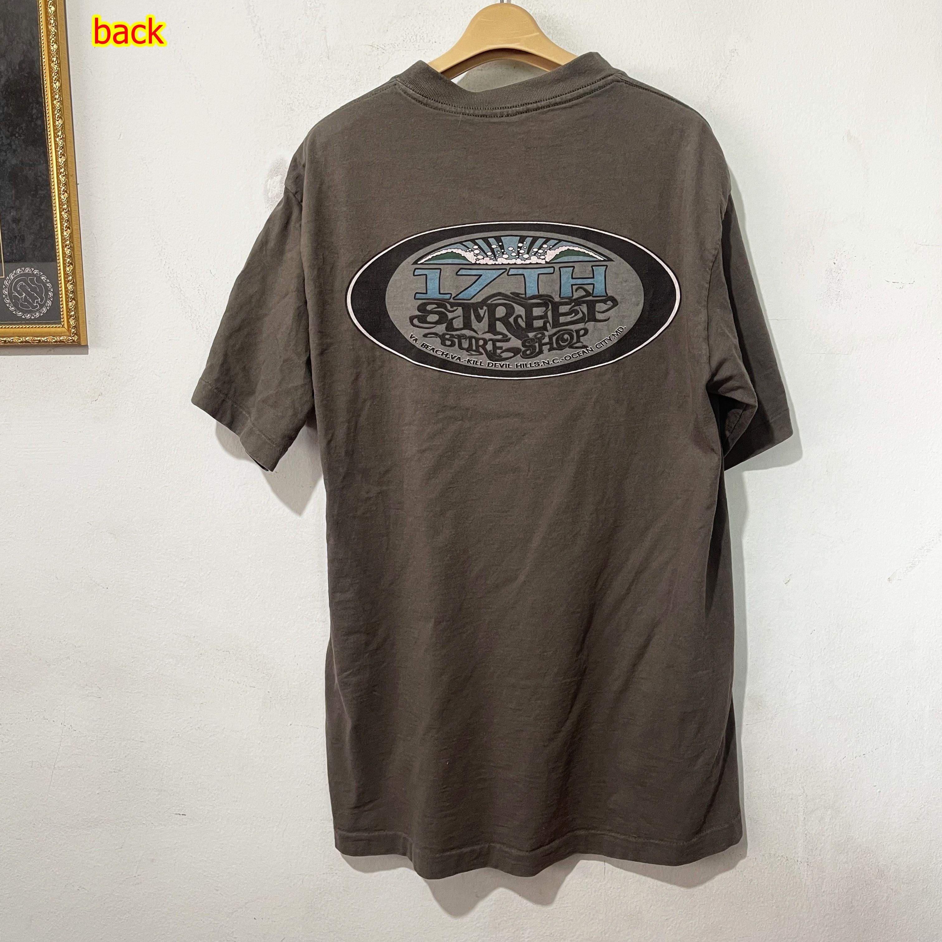 Vintage Vintage 90s 17th Street Surf Shop T-Shirt Size US M / EU 48-50 / 2 - 1 Thumbnail