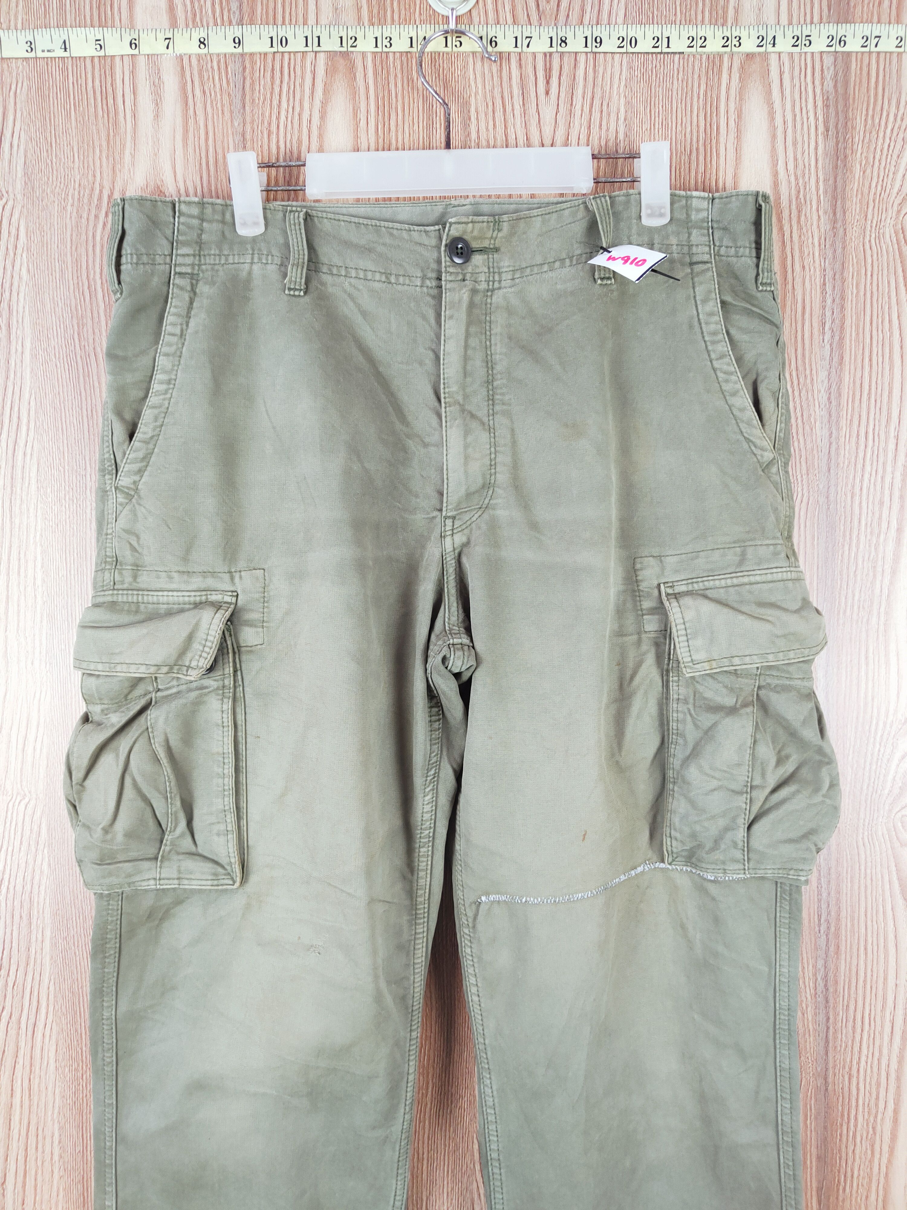 Japanese Brand Uniqlo Green Faded Multipocket Tactical Cargo Pants #W910 Size US 36 / EU 52 - 2 Thumbnail