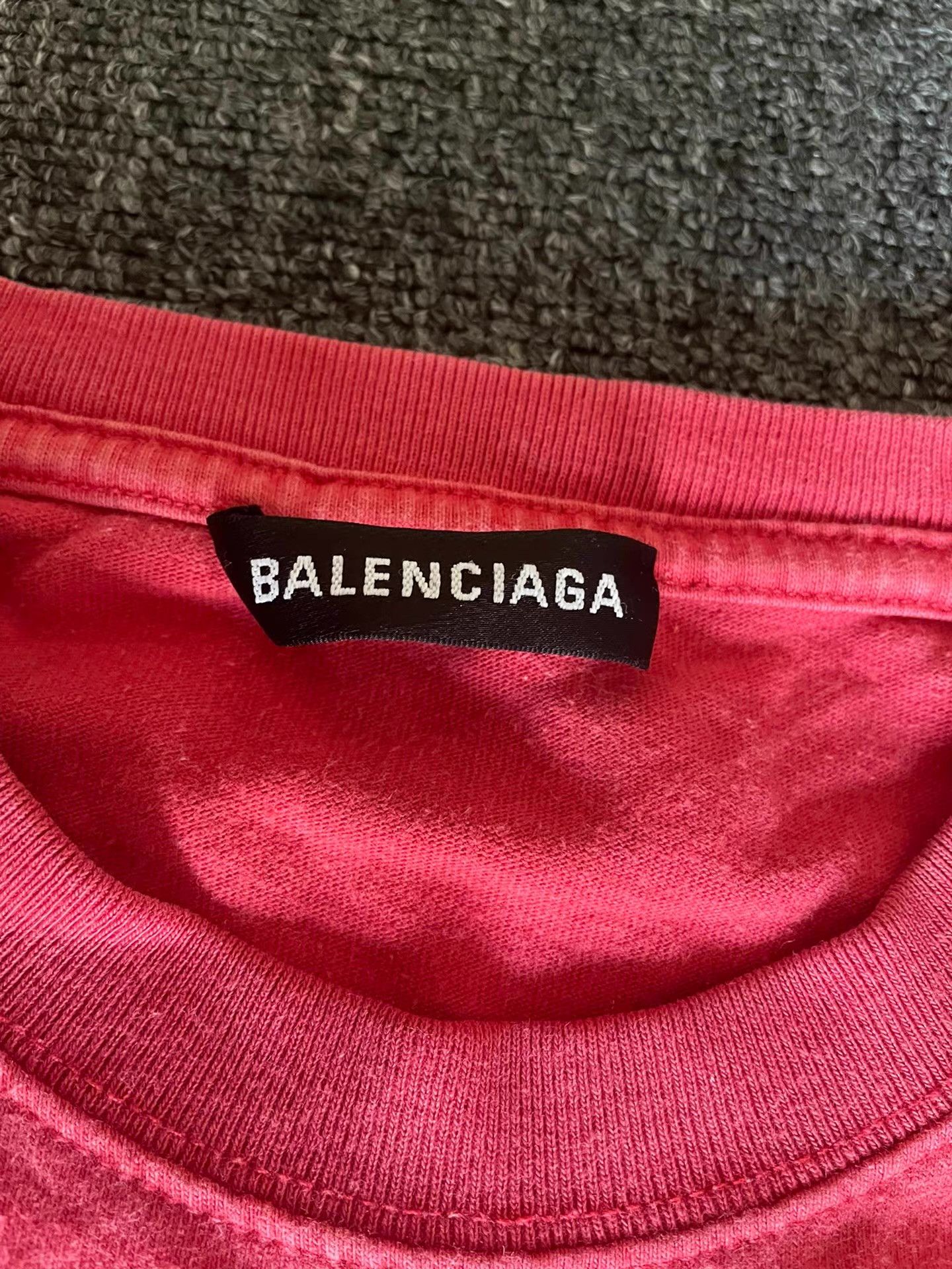 Balenciaga Balenciaga red short-sleeve T-shirt, Size US XS / EU 42 / 0 - 3 Thumbnail
