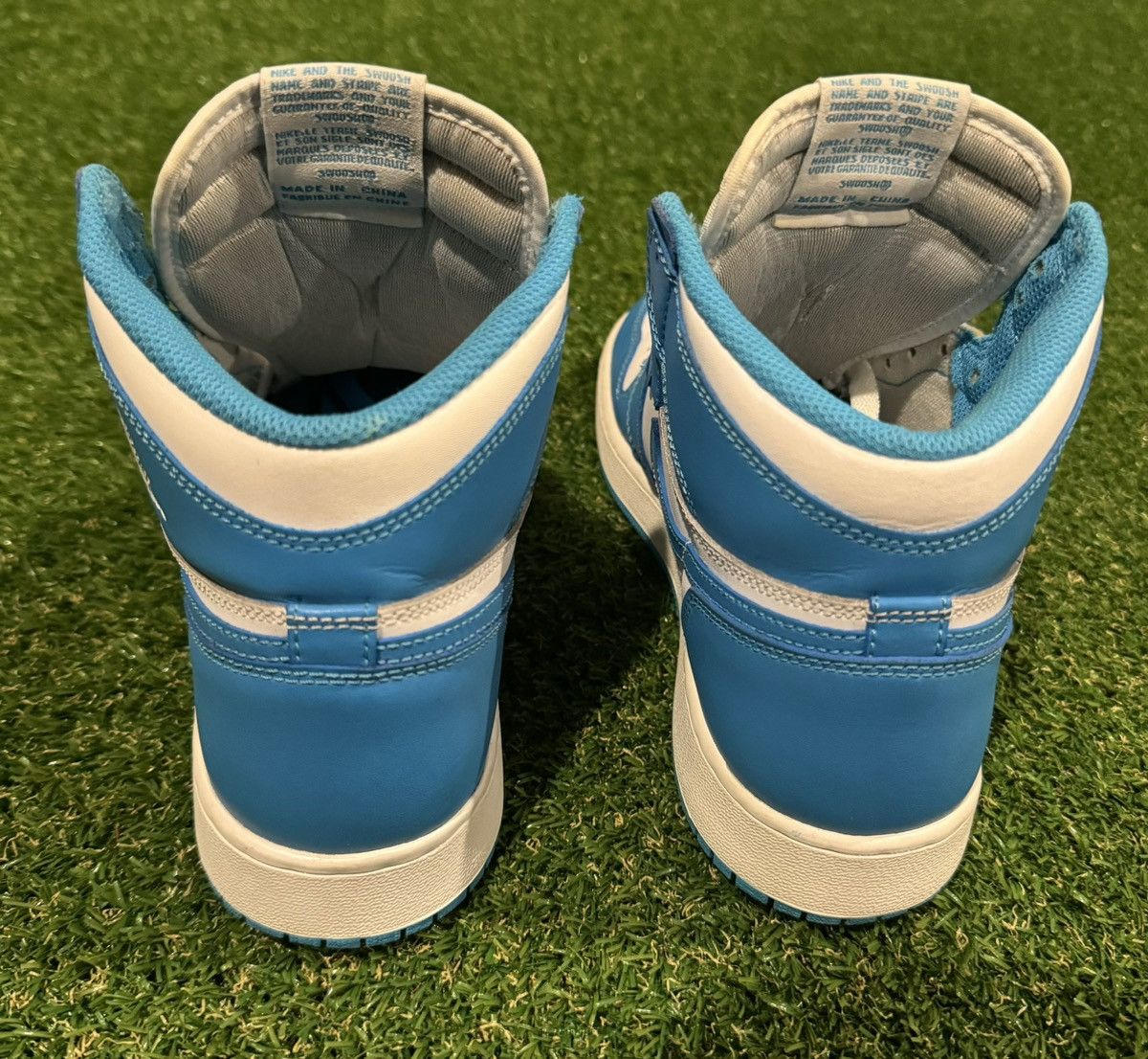 Jordan Brand Jordan 1 Retro High OG UNC Size US 8.5 / IT 38.5 - 8 Thumbnail